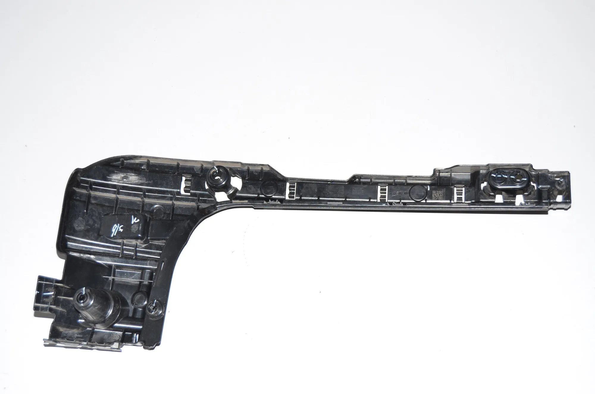 Rear Left Bumper Bracket – OEM 7946801 · BMW iX3 (G08) BMW iX3 (G08) Electric (286 HP) 2021 – 2