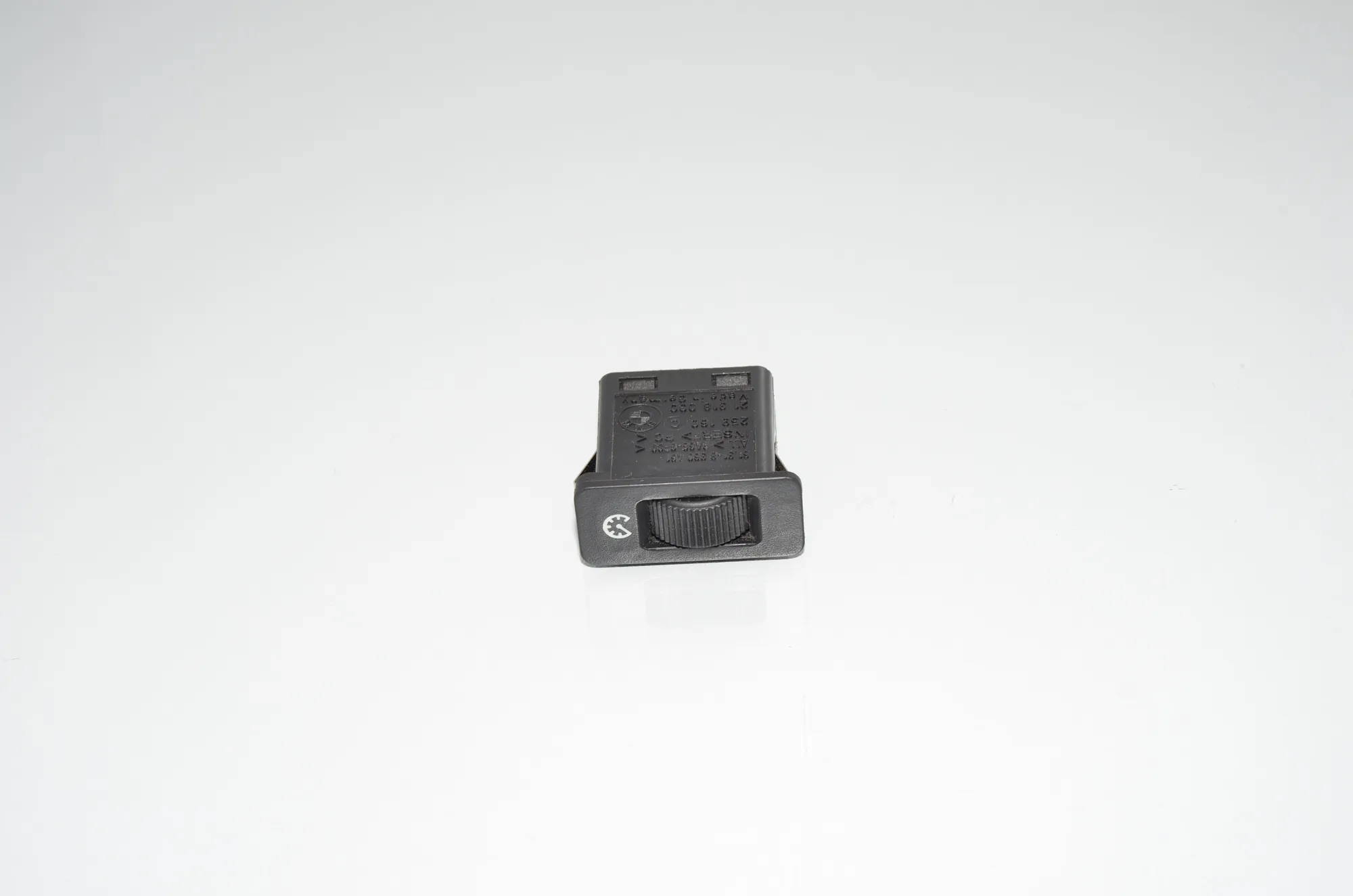 Switches – OEM 8360461 · BMW 5 Touring (E39) 530 d 2002 – 2