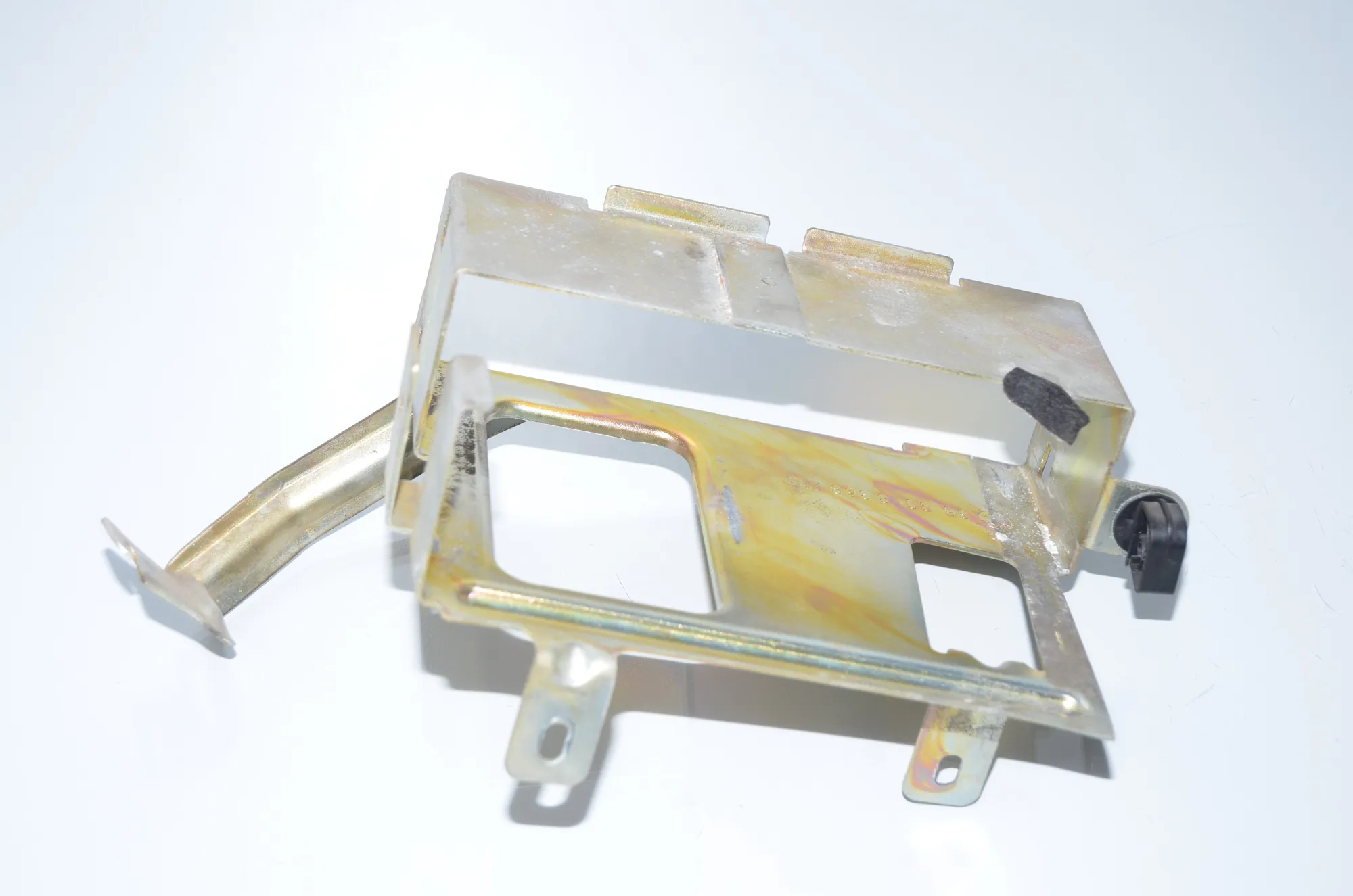 Bracket – OEM 8368215 · BMW 5 Touring (E39) 530 d 2002 – 2