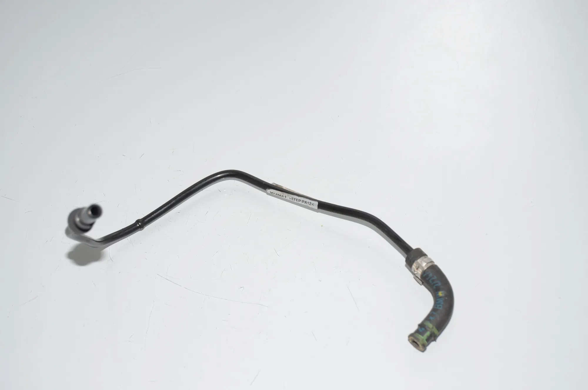 Webasto Heater Fuel Pipe Hose – OEM 9184373 · BMW 5 Touring (F11) BMW 5 Touring (F11) 520 d 2009 – 2