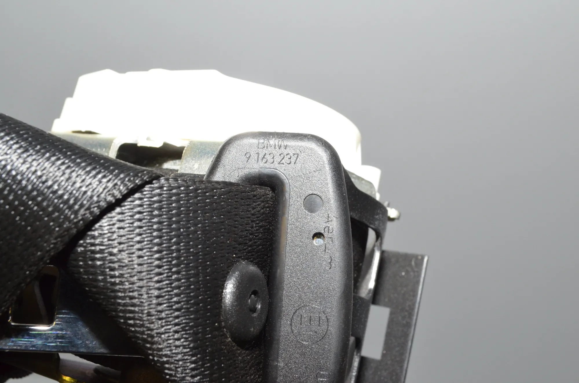 Rear Left Seatbelt – OEM 72119163237 · BMW 5 (F10) 530 d 2011 – 4