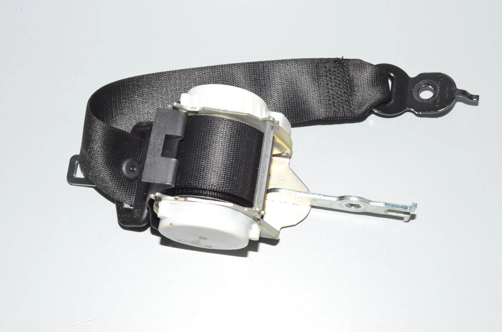 Rear Left Seatbelt – OEM 72119163237 · BMW 5 (F10) 530 d 2011 – 2