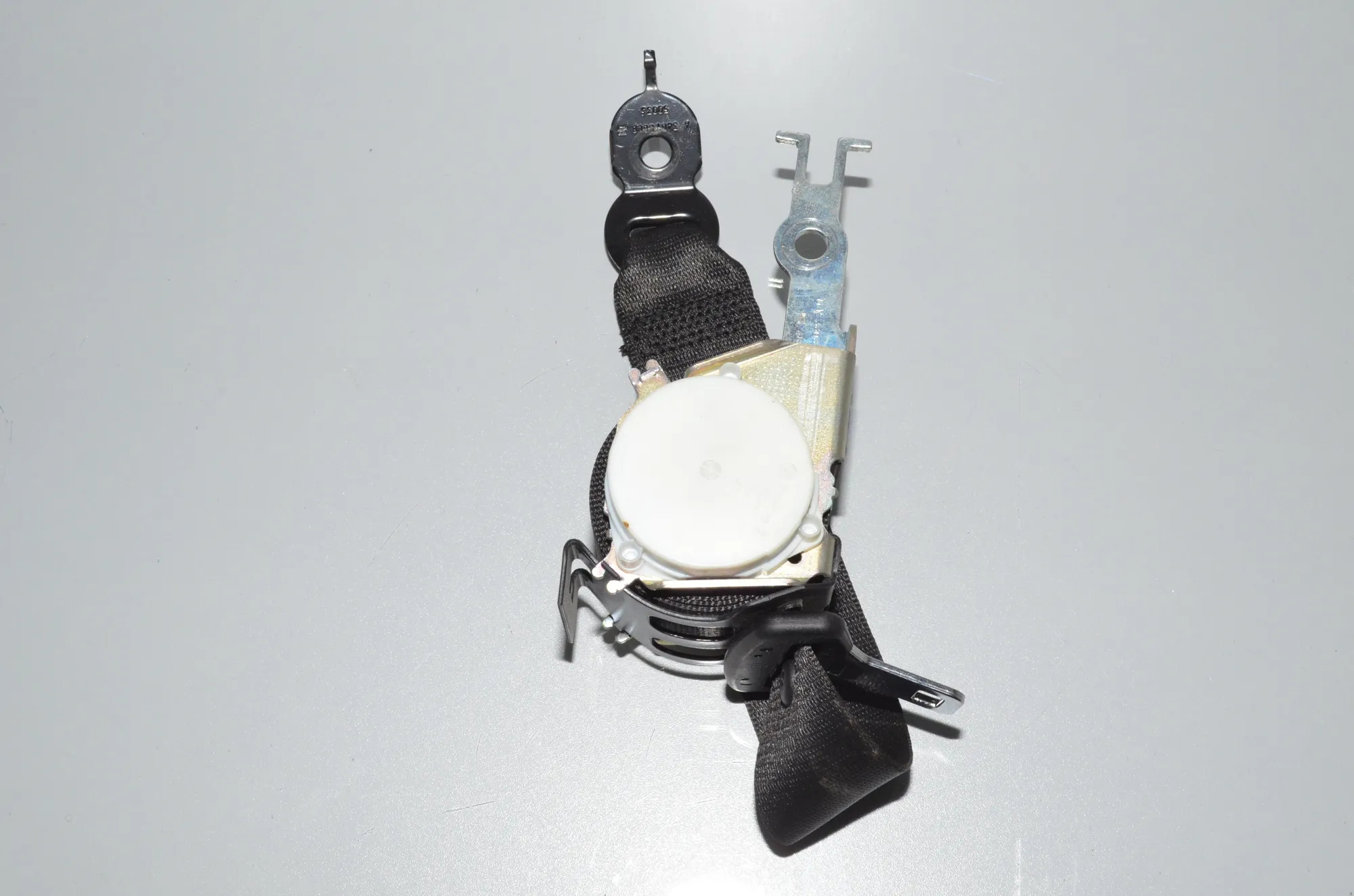 Rear Left Seatbelt – OEM 72119163237 · BMW 5 (F10) 530 d 2011 – 3