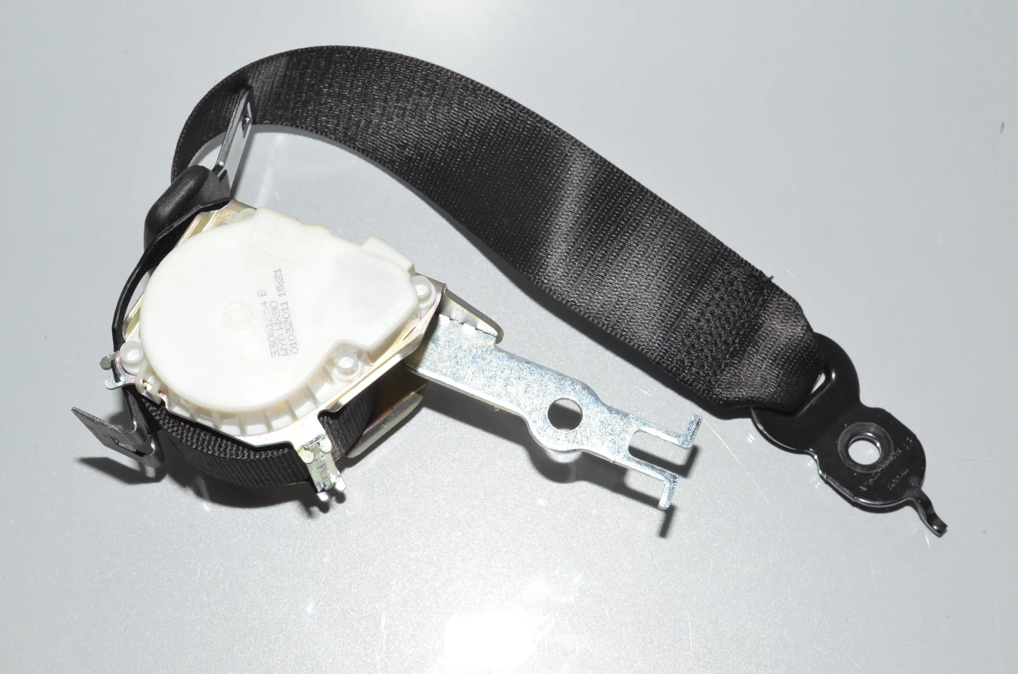 Rear Left Seatbelt – OEM 72119163237 · BMW 5 (F10) 530 d 2011