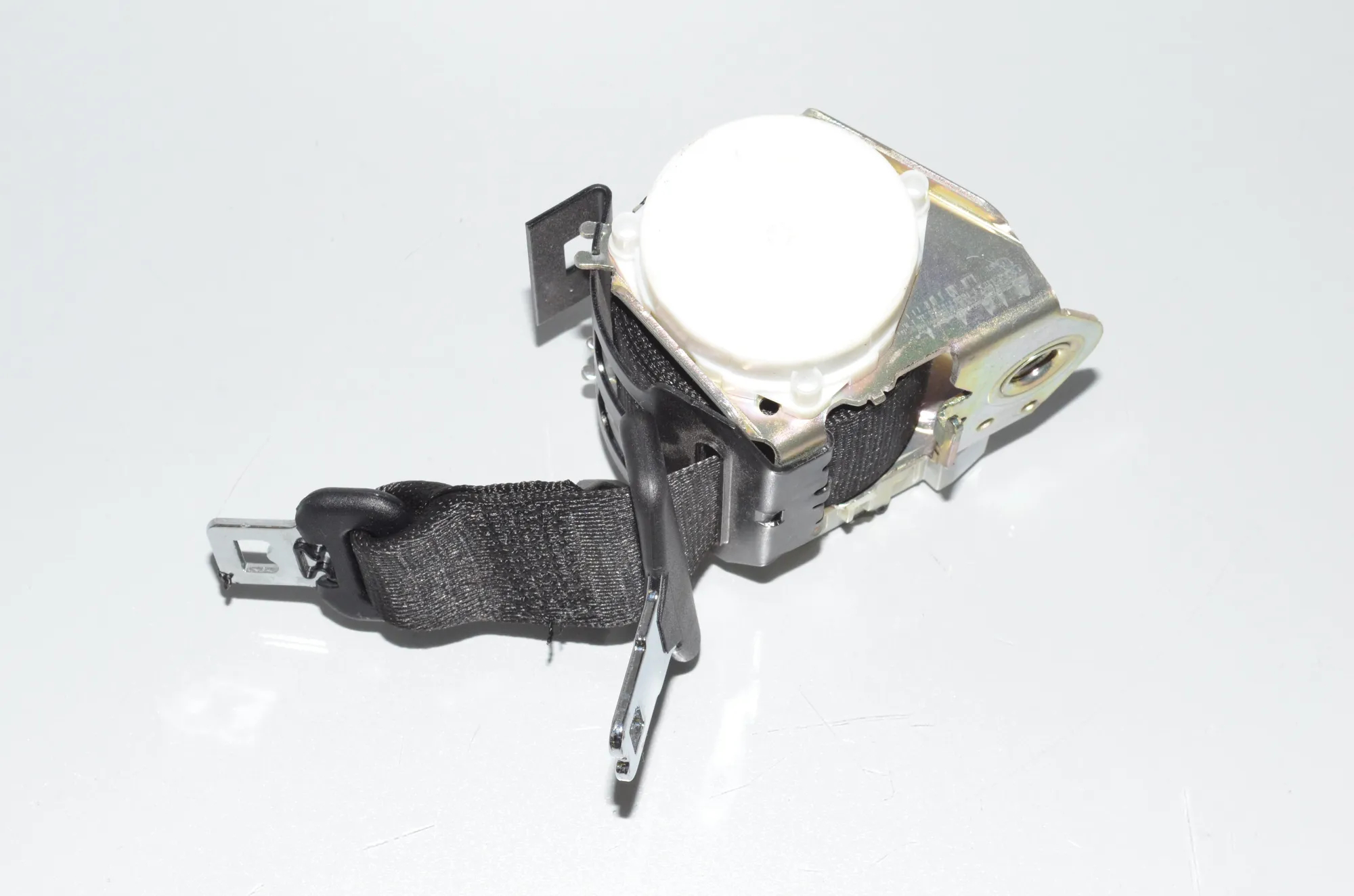 Rear Middle Seatbelt – OEM 72117247667 · BMW 5 (F10) 530 d 2011 – 2