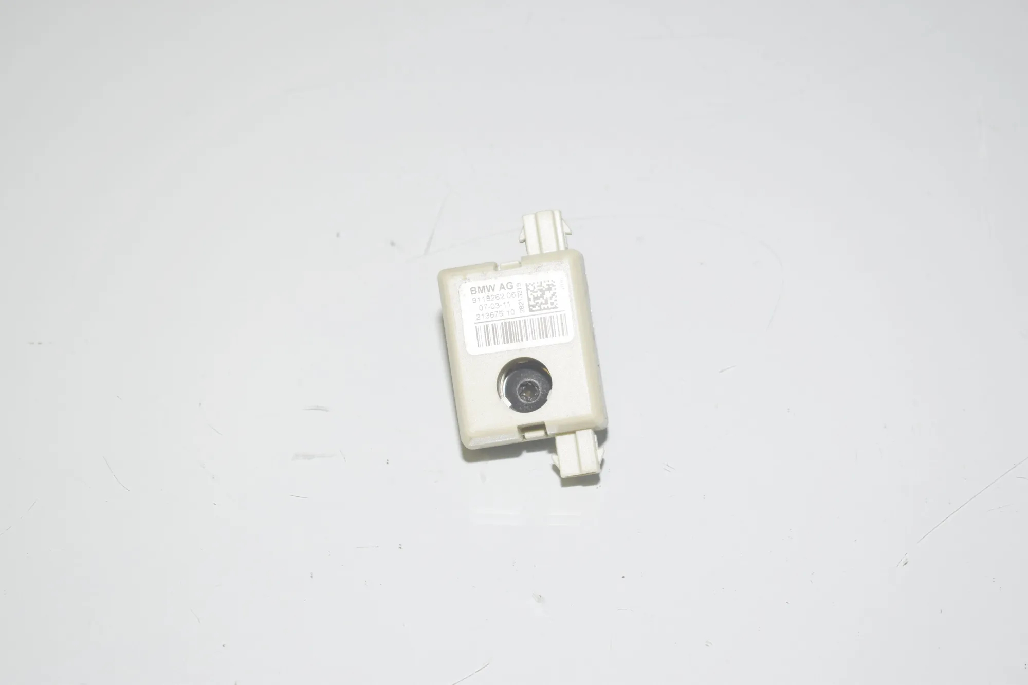 Antenna – OEM 9118262 · BMW 5 (F10) 530 d 2011