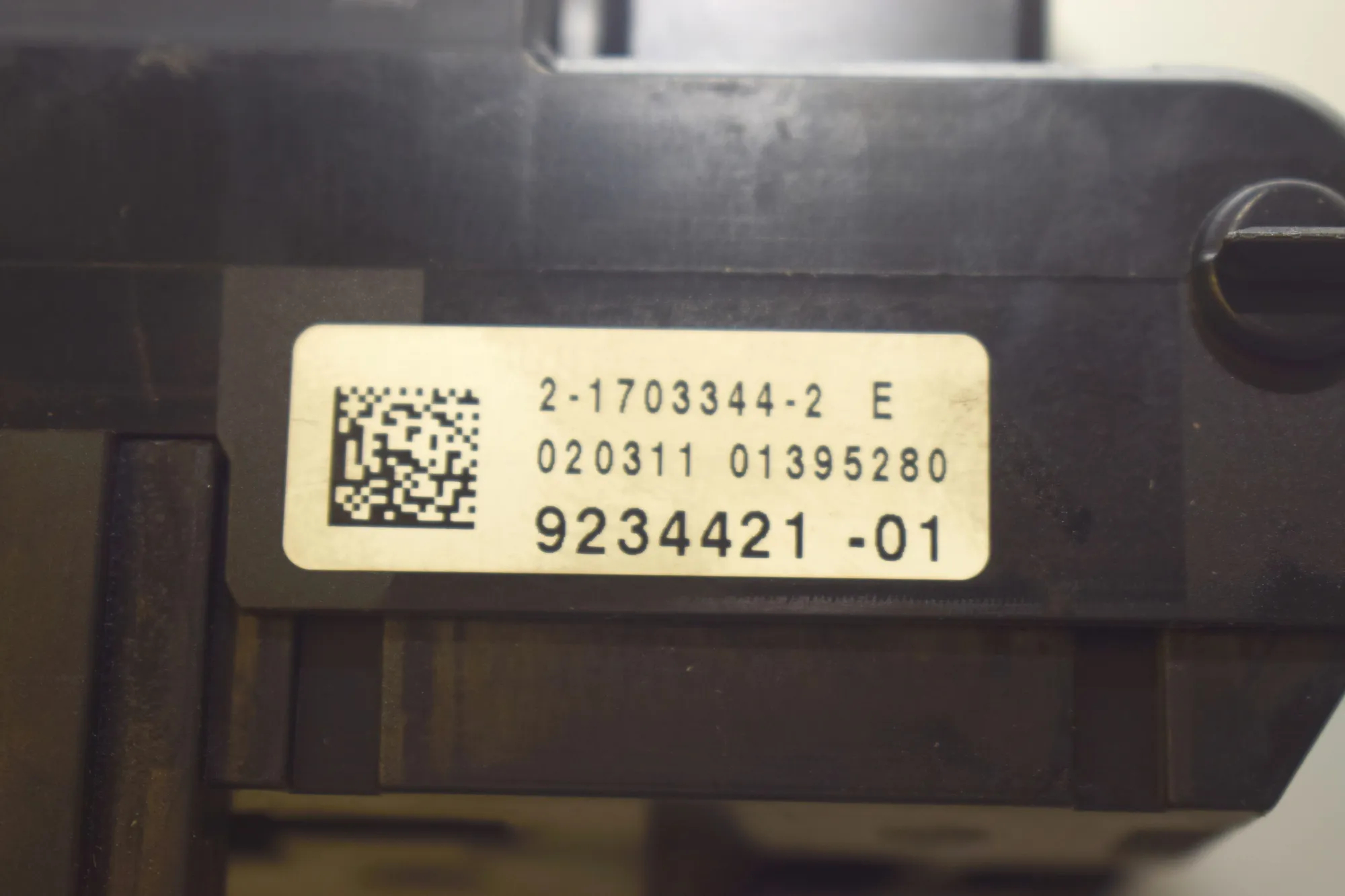 Fuse Box – OEM 61149234421 · BMW 5 (F10) 530 d 2011 – 8