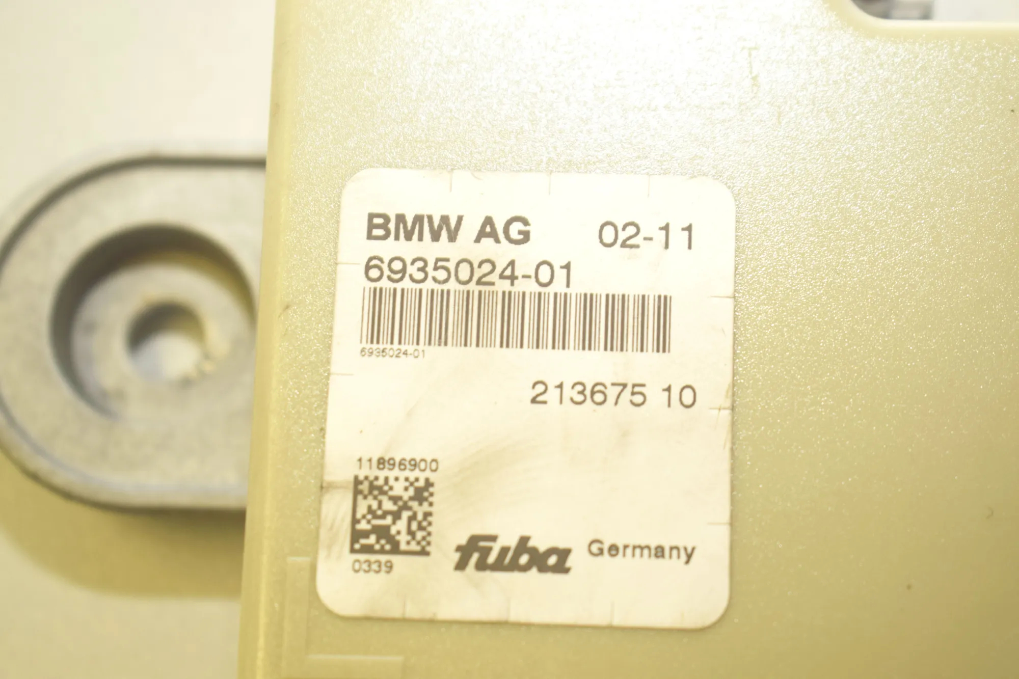 Antenna – OEM 65206935024 · BMW 5 (F10) 530 d 2011 – 5