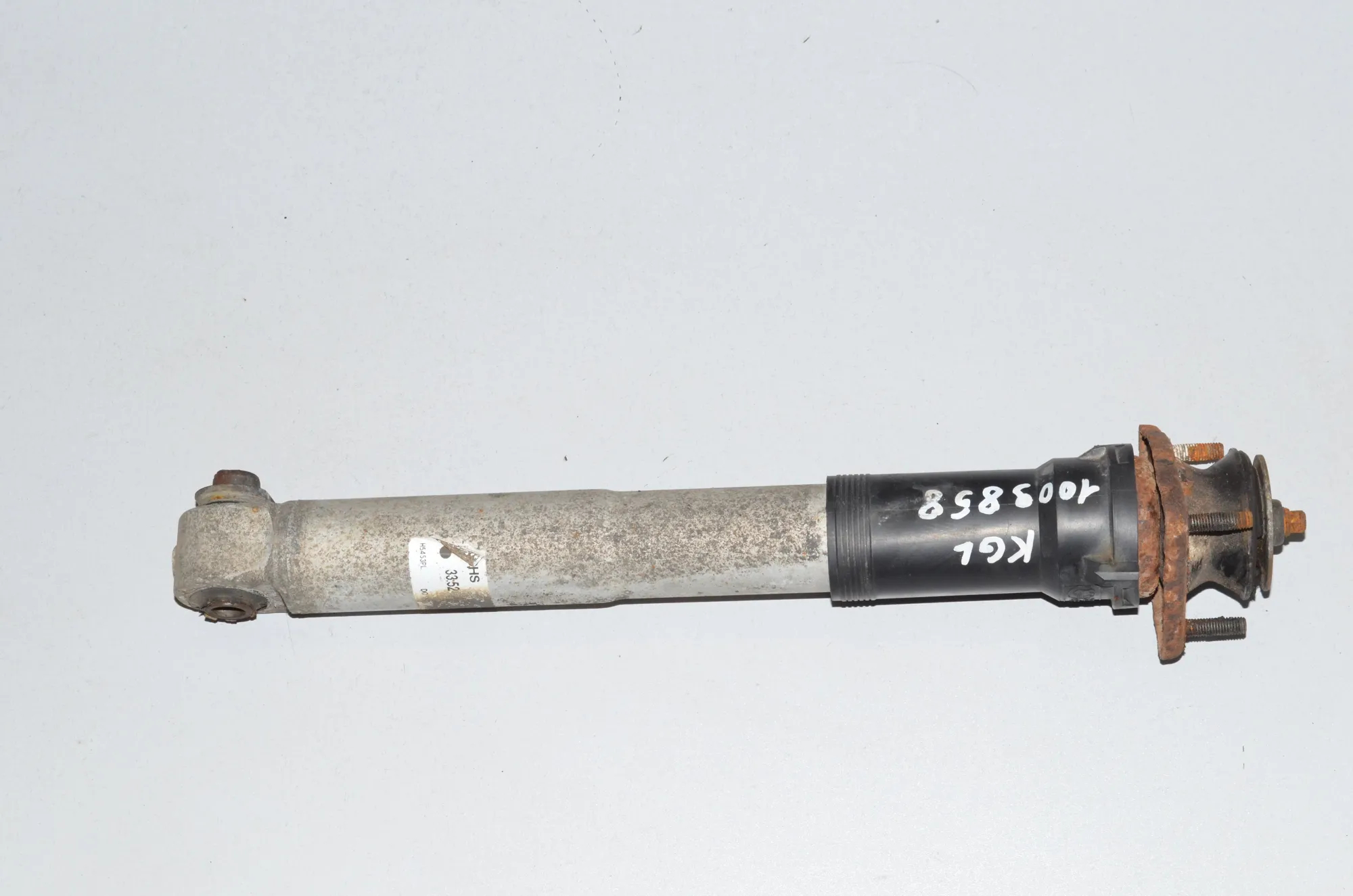 Rear Left Shock Absorber – OEM 33521094052 · BMW 5 Touring (E39) 525 d 2003 – 2
