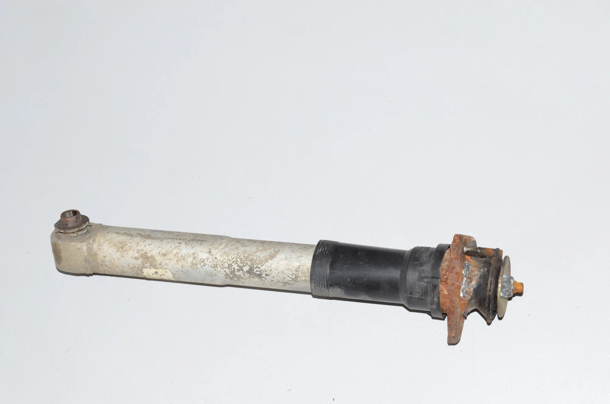 Rear Right Shock Absorber – OEM 1094052 · BMW 5 Touring (E39) 525 d 2003 – 4