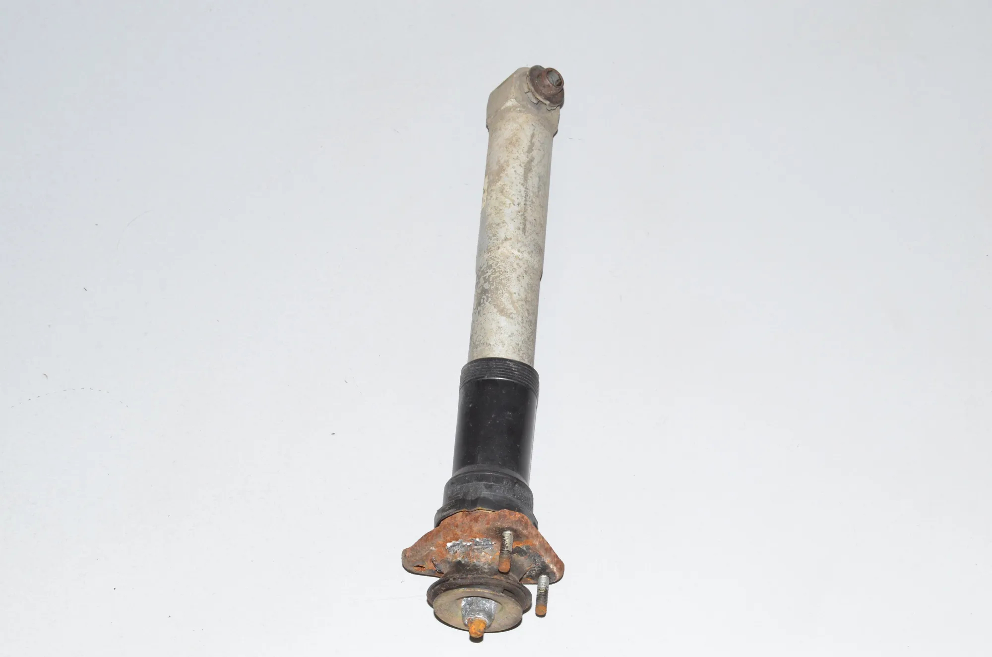 Rear Right Shock Absorber – OEM 1094052 · BMW 5 Touring (E39) 525 d 2003 – 3