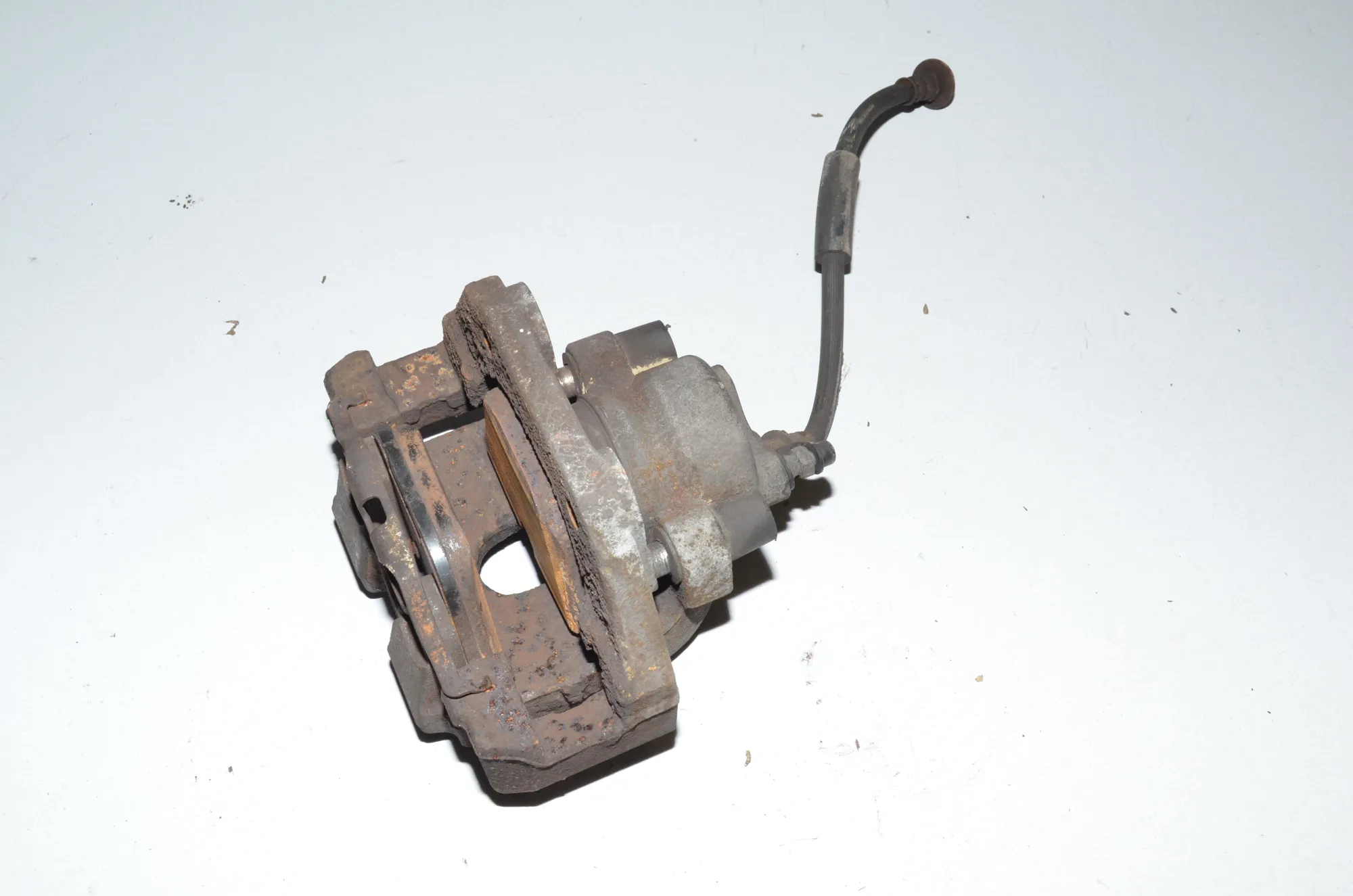 Rear Left Brake Caliper – OEM 6786831 · BMW 5 Gran Turismo (F07) 530 d 2009 – 3