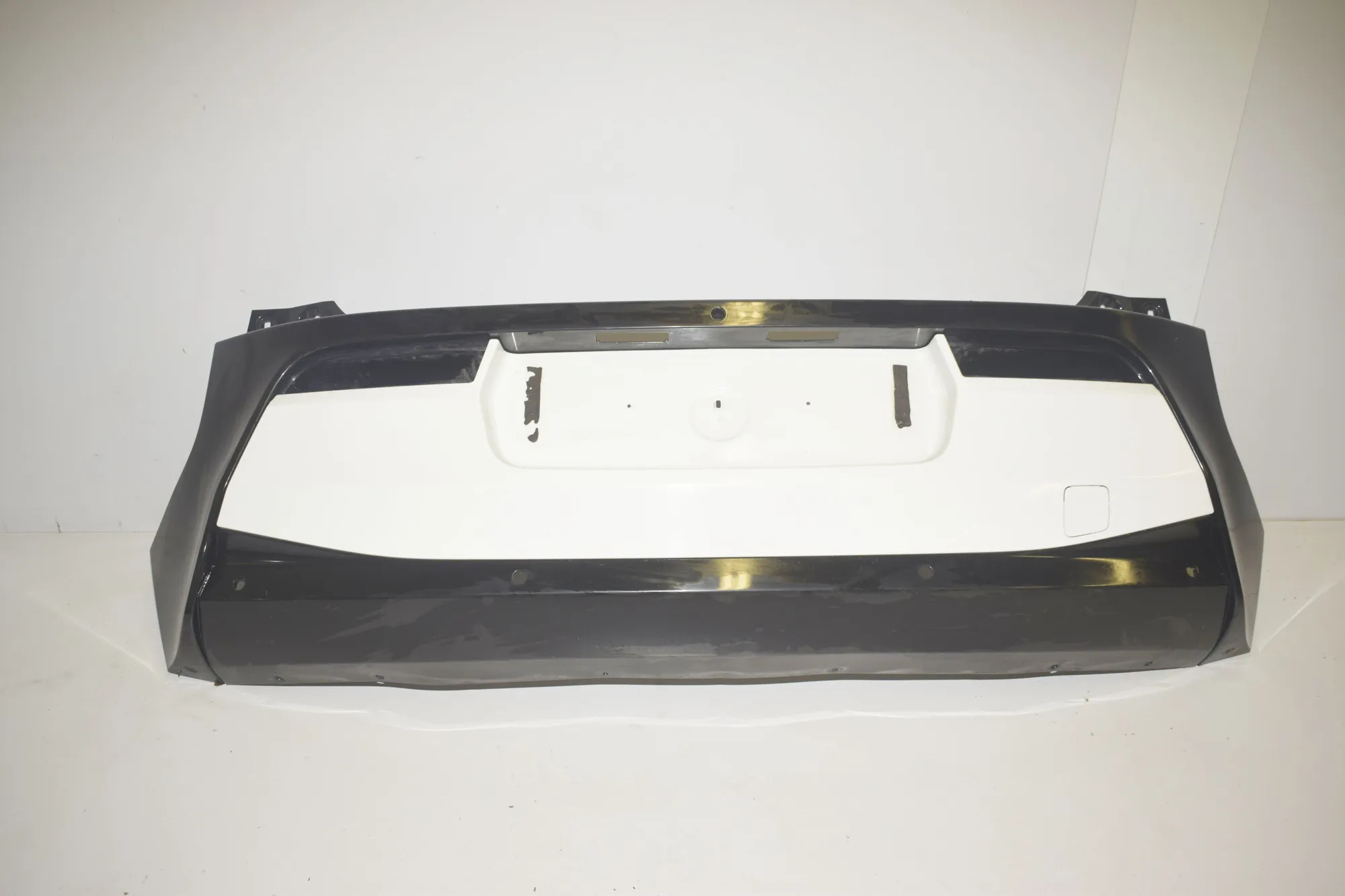 Rear Bumper – OEM 7296776 · BMW i3 (I01) BMW i3 (I01) Hybrid 2016