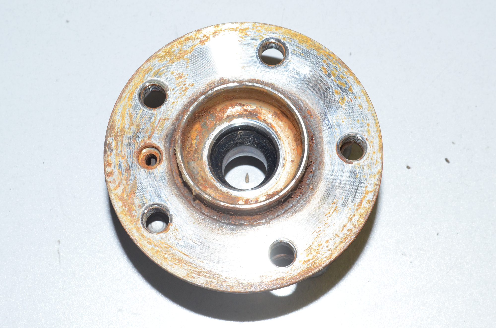 Rear Right Wheel Bearing – OEM 6874443 · BMW i3 (I01) s Electric 2021 – 4