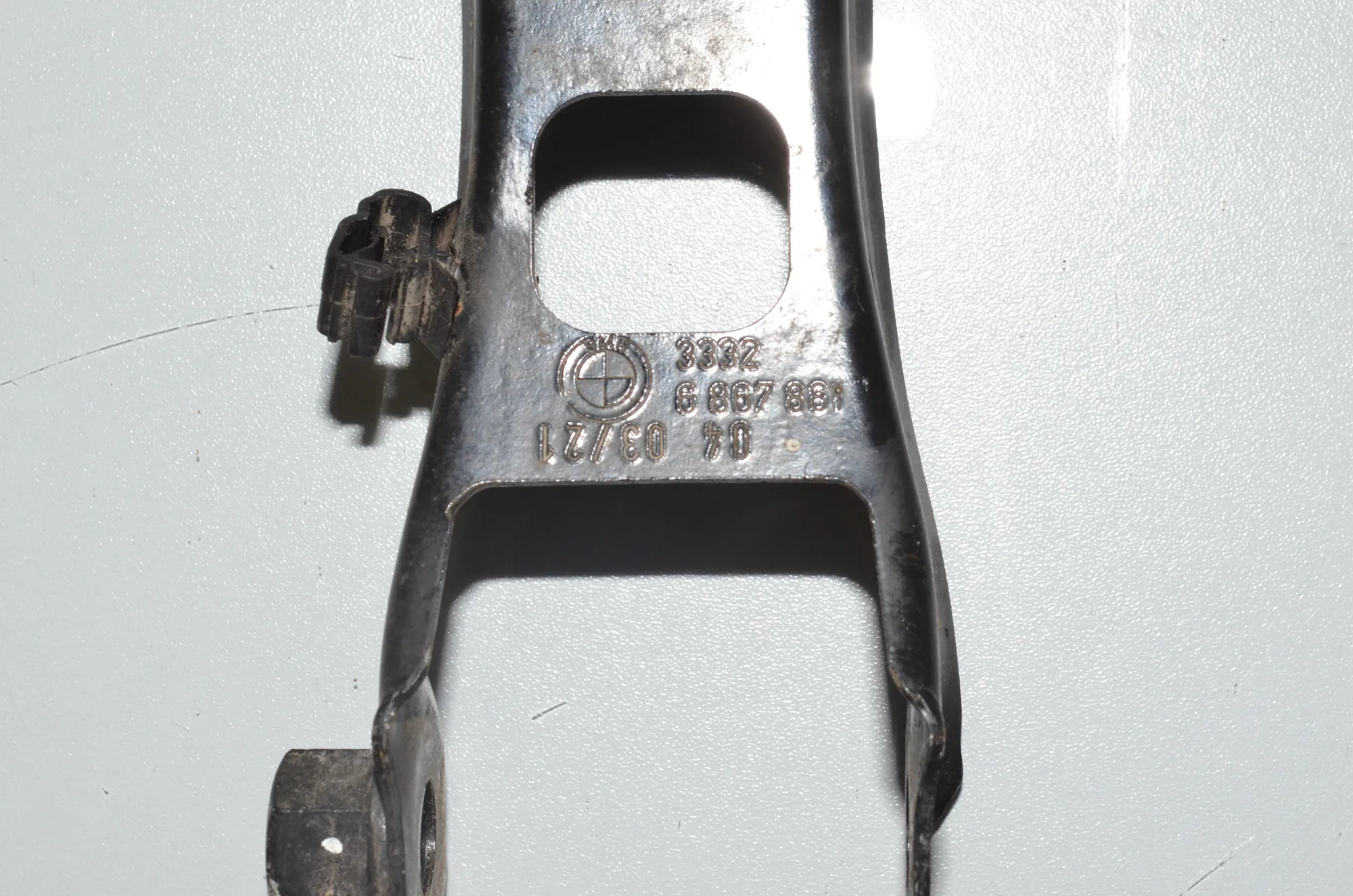 Rear Left Control Arm – OEM 6867881 · BMW i3 (I01) s Electric 2021 – 4