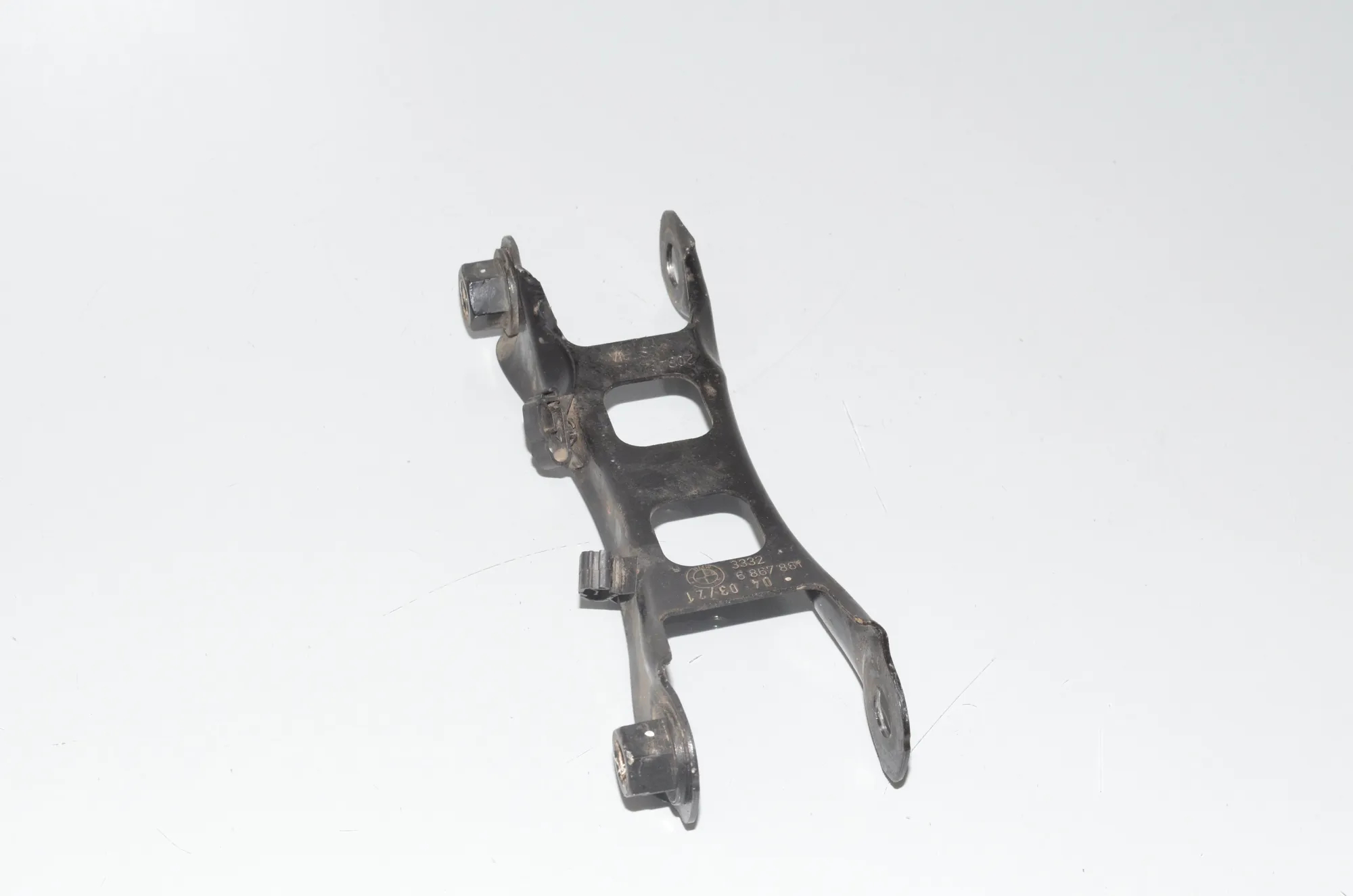 Rear Left Control Arm – OEM 6867881 · BMW i3 (I01) s Electric 2021