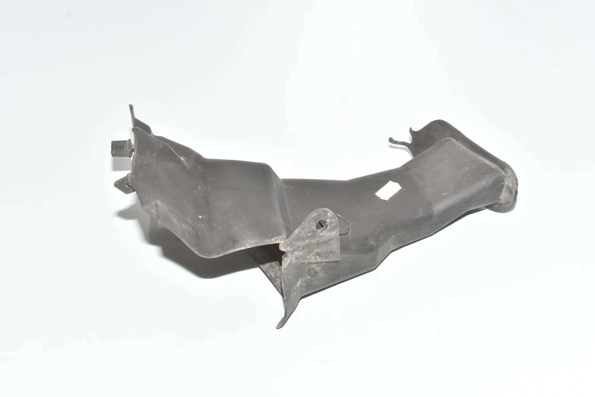 Air Intake Duct Part – OEM 6925977 · BMW 3 Cabrio (E93) 320 d 2009 – 3