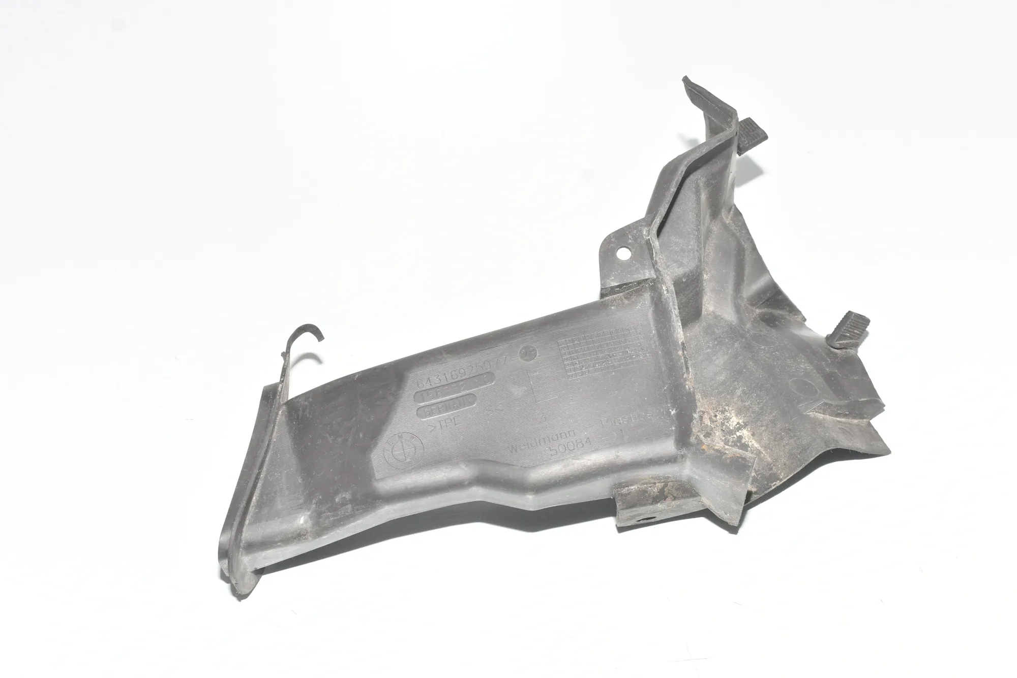 Air Intake Duct Part – OEM 6925977 · BMW 3 Cabrio (E93) 320 d 2009