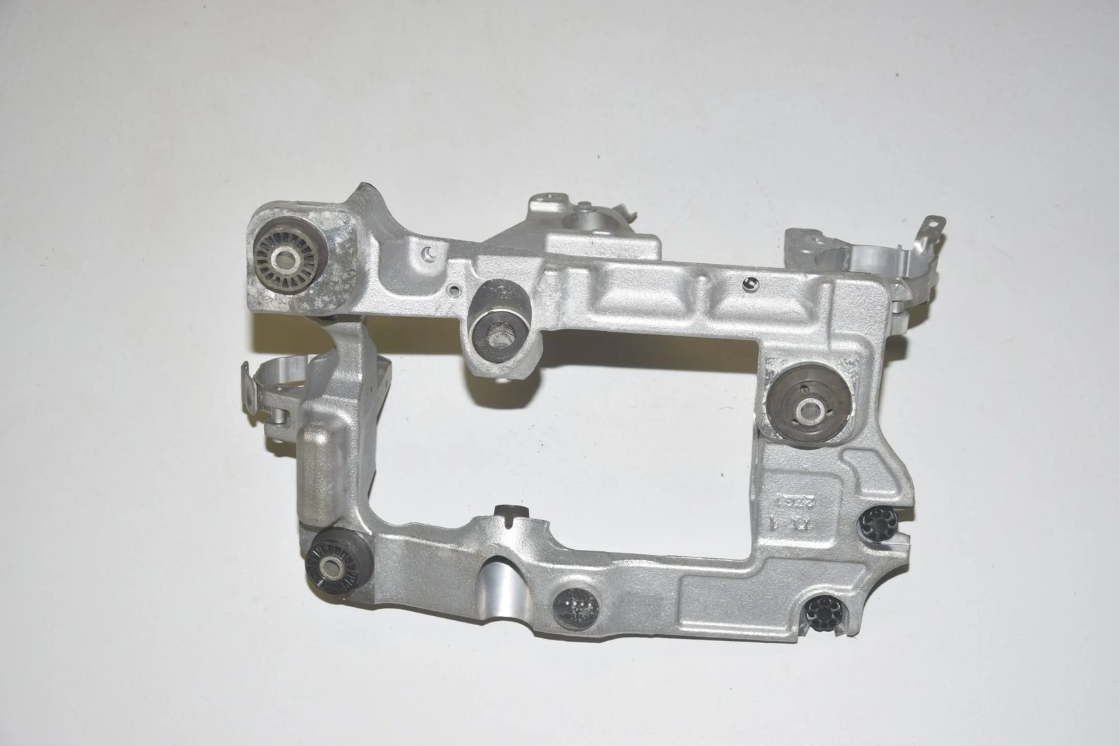 Bracket – OEM 5A33C70 · BMW iX3 (G08) (2020 - -) Electric (286 HP) 2022