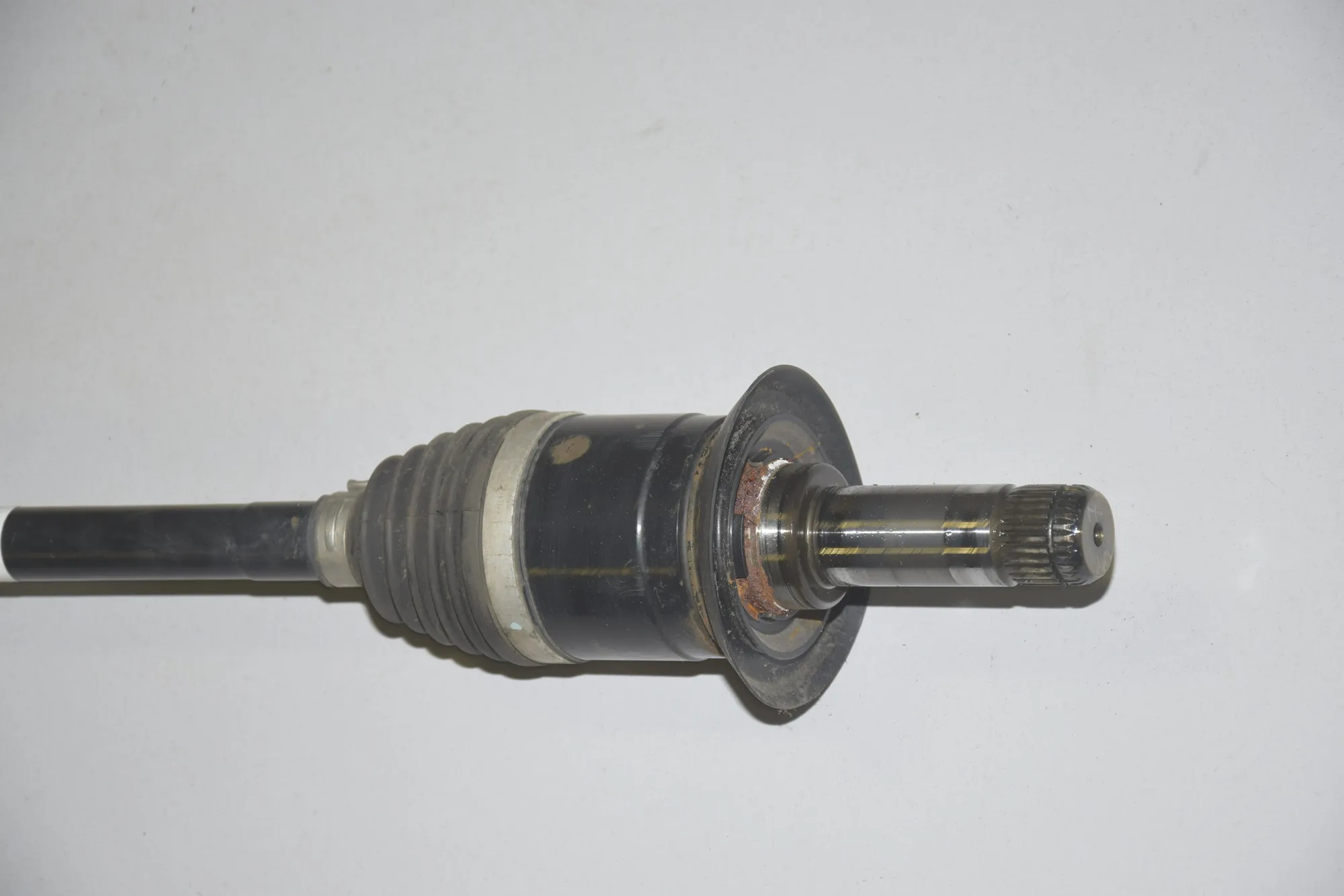 Rear Right Driveshaft – OEM 7646867 · BMW 2 Gran Tourer (F46) 218 d xDrive 2017 – 3