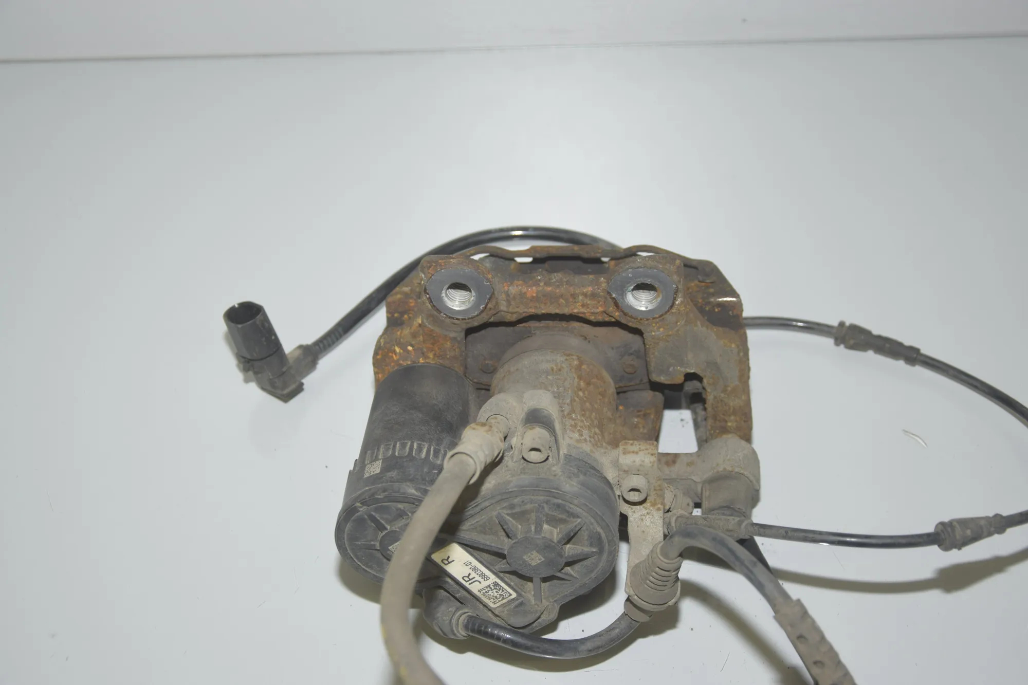 Rear Right Brake Caliper – OEM 6880380 · BMW 2 Gran Tourer (F46) 218 d xDrive 2017 – 5