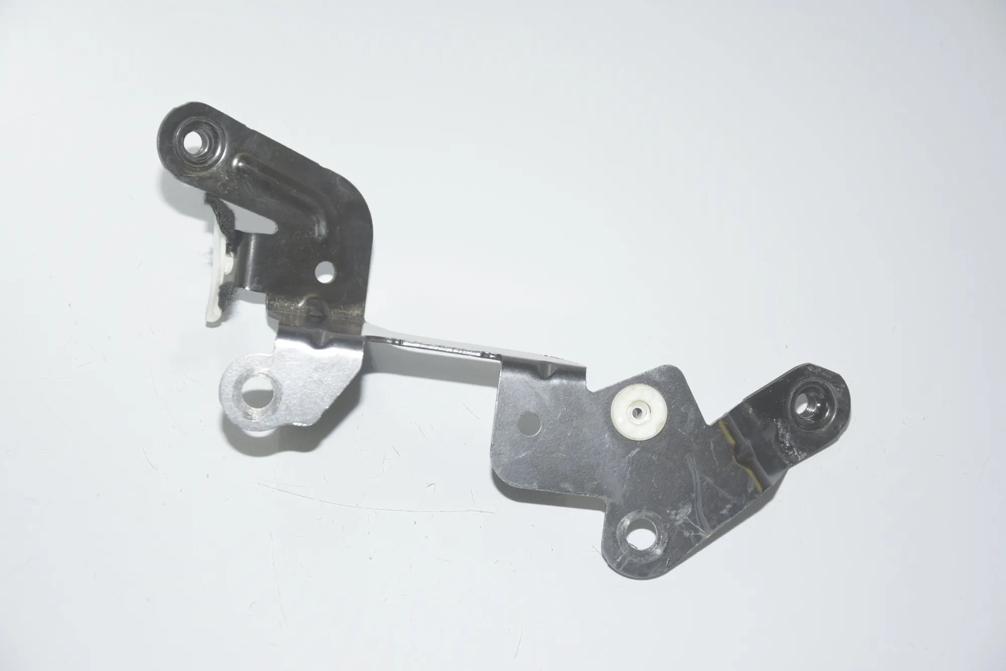 Bracket – OEM 9391843 · BMW iX3 (G08) (2020 - -) Electric (286 HP) 2022 – 5