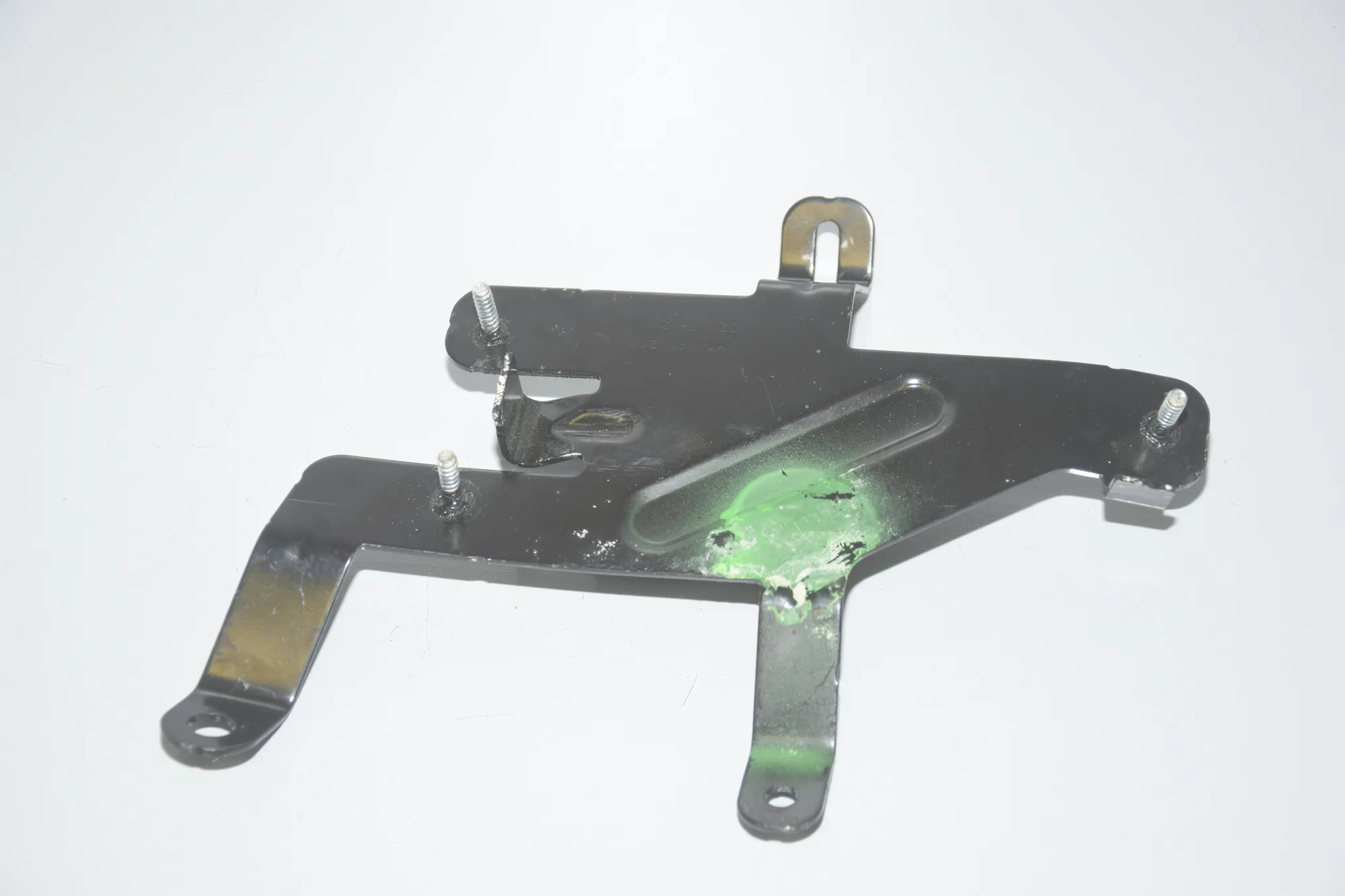 Bracket – OEM 9433213 · BMW iX3 (G08) (2020 - -) Electric (286 HP) 2022 – 2