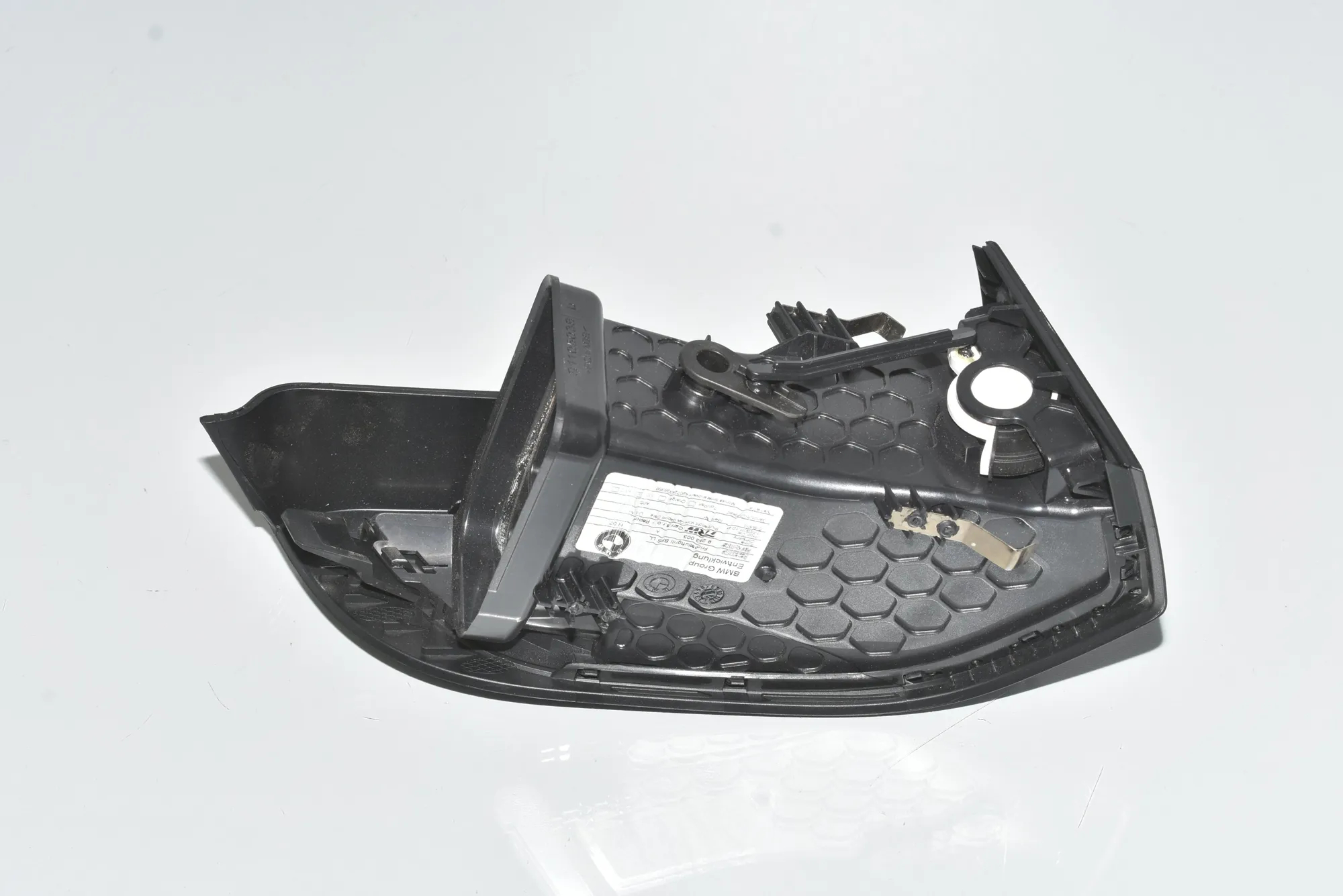 Dashboard Air Vents – OEM 64229283003 · BMW i3 (I01) s Electric 2021 – 3