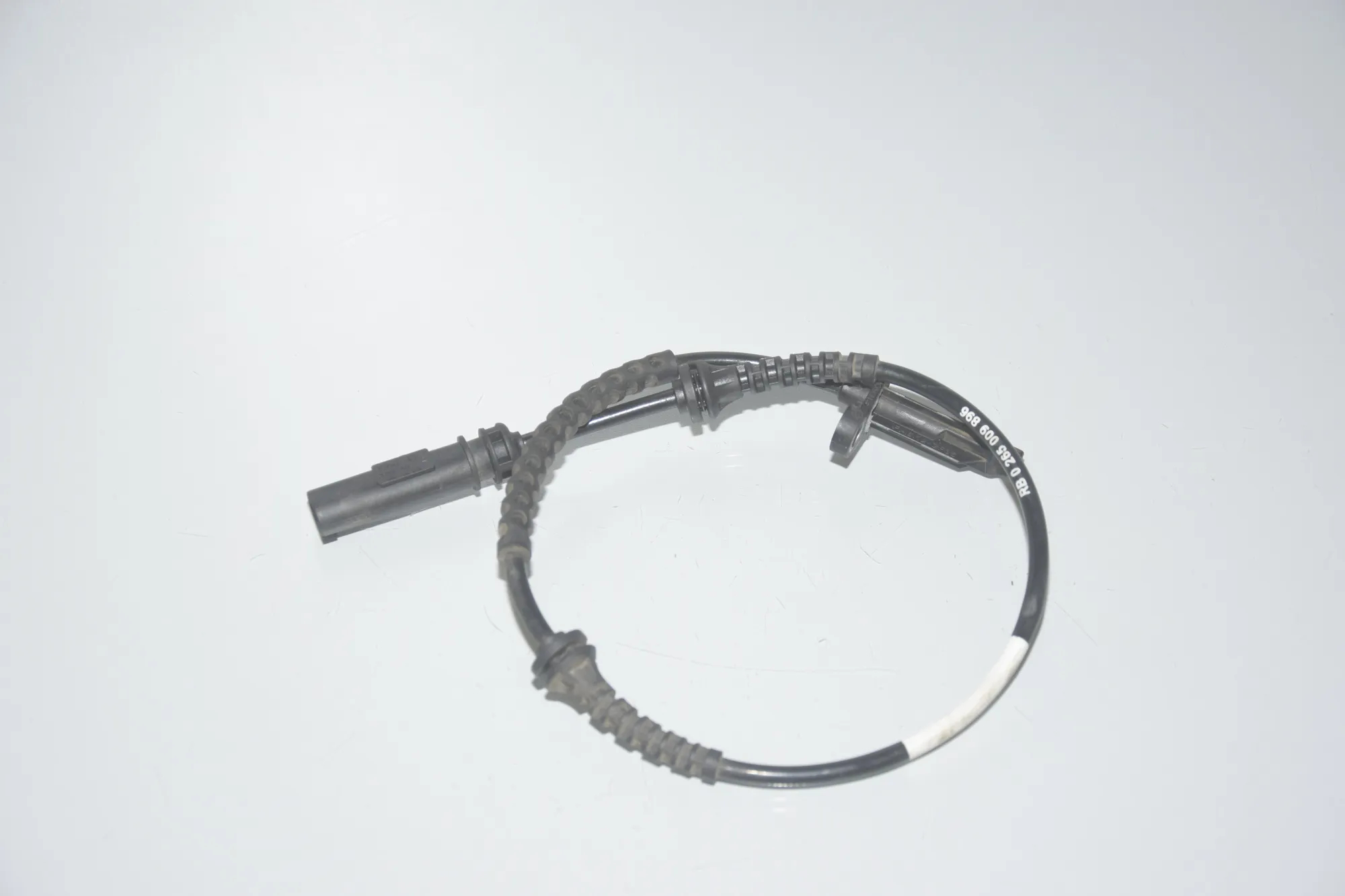 Front Left ABS Sensor – OEM 6865794 · BMW i3 (I01) BMW i3 (I01) Electric 2015 – 4