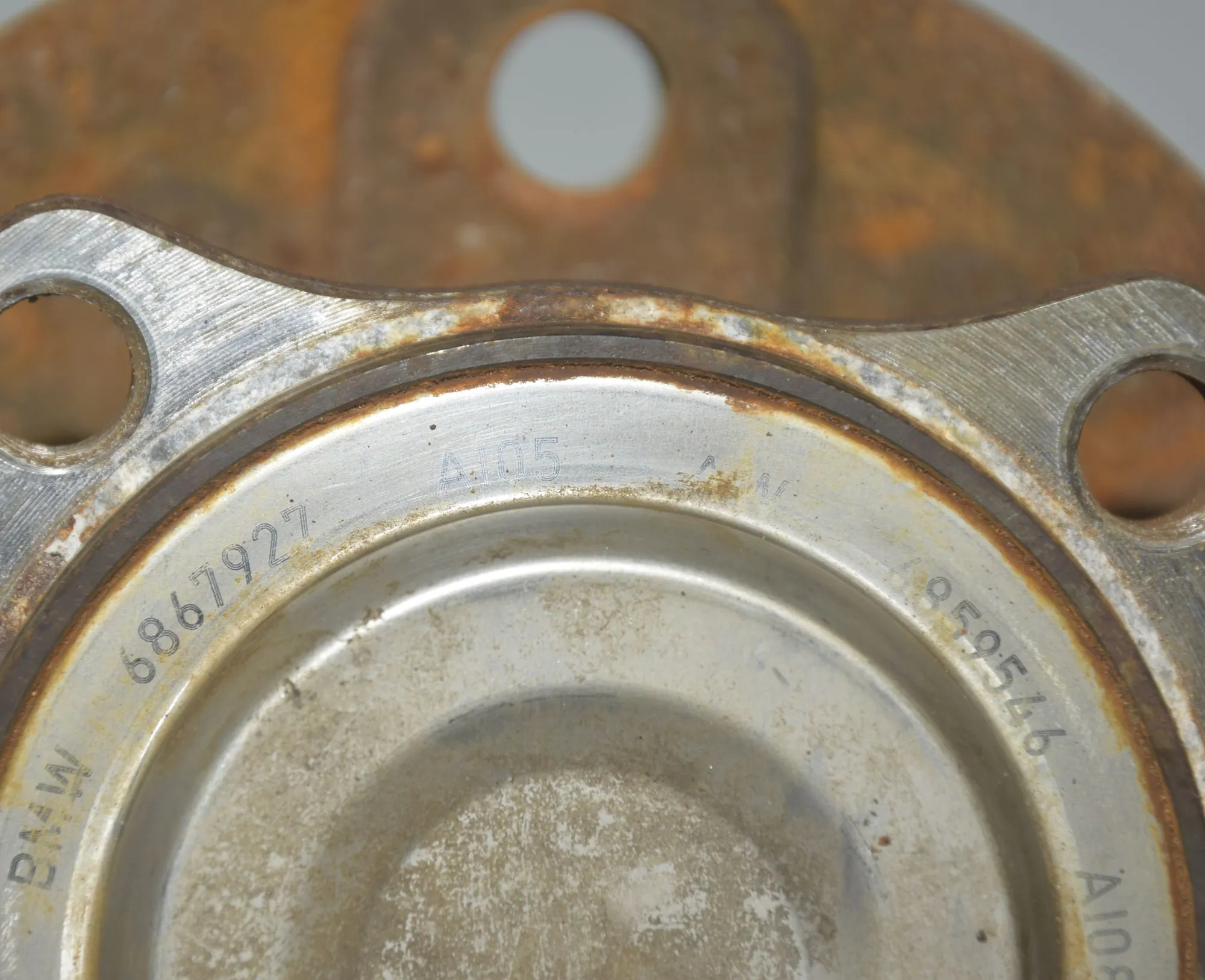 Front Left Wheel Bearing – OEM 6867927 · BMW i3 (I01) BMW i3 (I01) Electric 2015 – 5