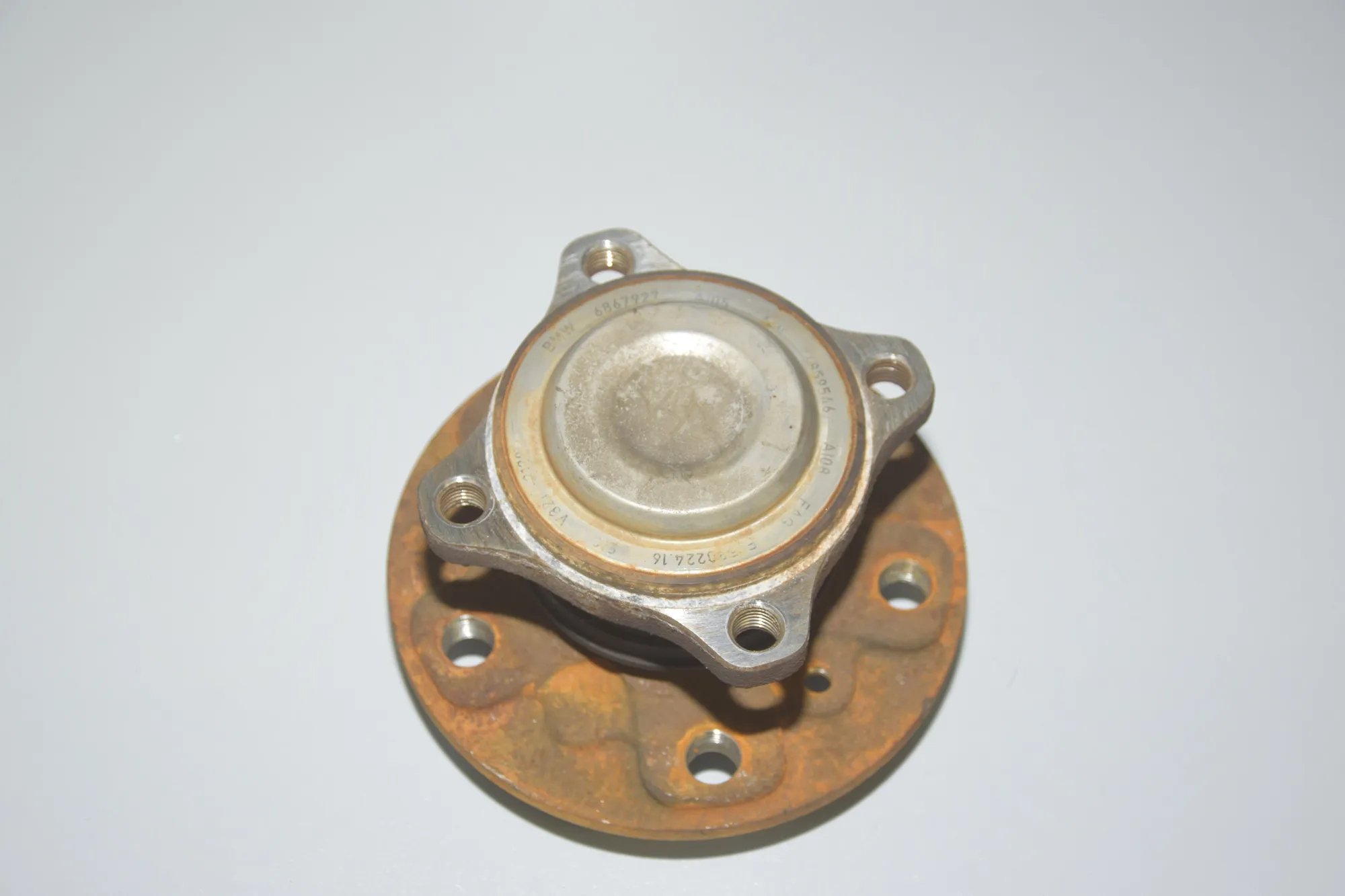 Front Left Wheel Bearing – OEM 6867927 · BMW i3 (I01) BMW i3 (I01) Electric 2015 – 3