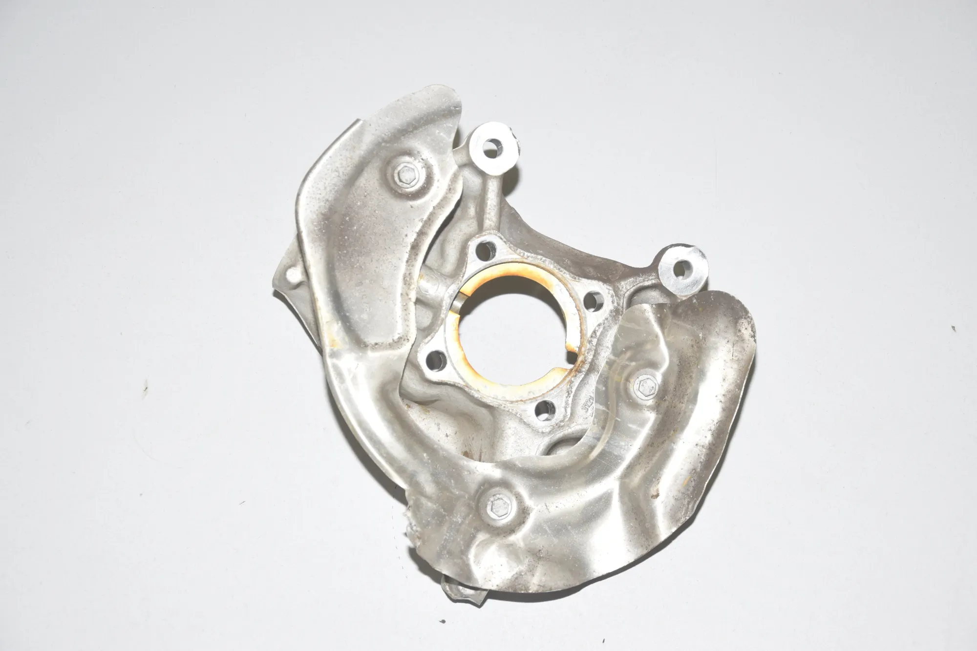 Front Left Wheel Hub – OEM 6852159 · BMW i3 (I01) BMW i3 (I01) Electric 2015 – 2