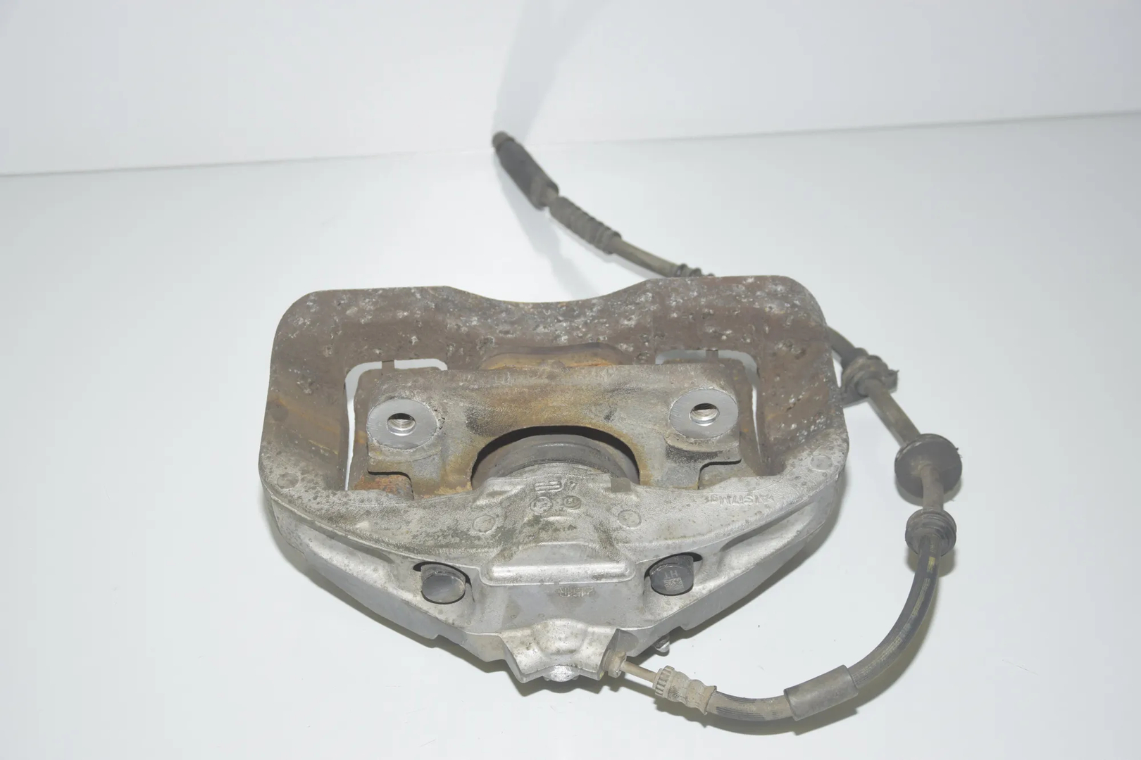 Front Right Brake Caliper – OEM 6792690 · BMW 5 Touring (F11) 530 d xDrive 2011 – 2
