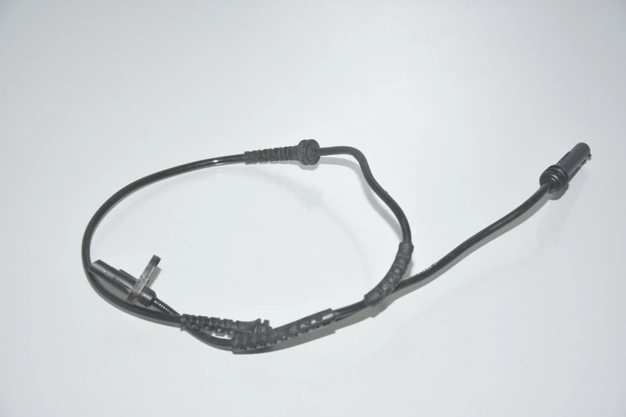 Front Left ABS Sensor – OEM 6784902 · BMW 5 Touring (F11) 530 d xDrive 2011 – 3