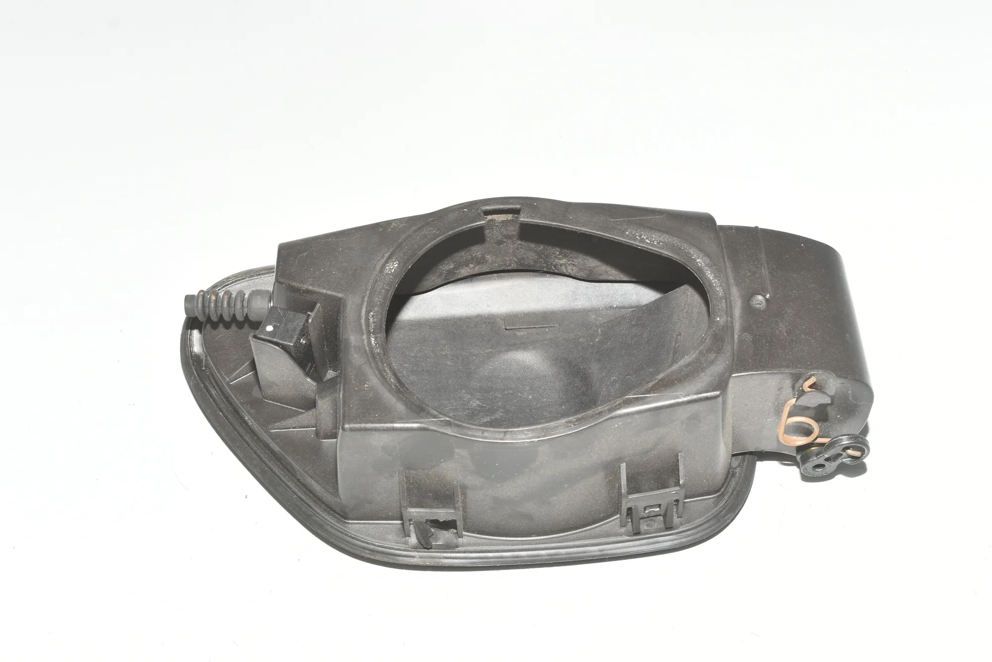 Fuel Tank Flap Cap – OEM 7144330 · BMW 3 Cabrio (E93) 320 d 2009 – 3