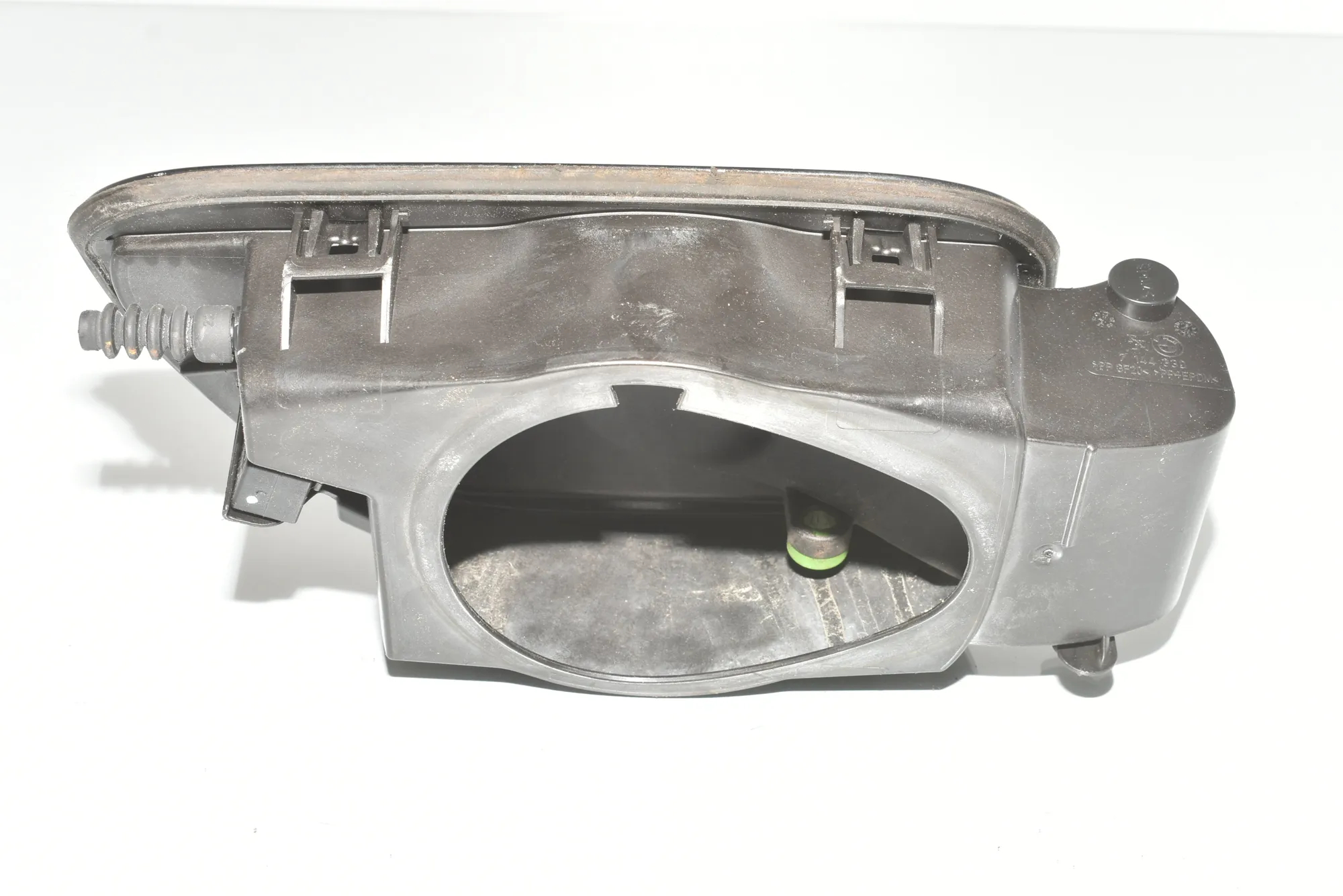 Fuel Tank Flap Cap – OEM 7144330 · BMW 3 Cabrio (E93) 320 d 2009 – 4