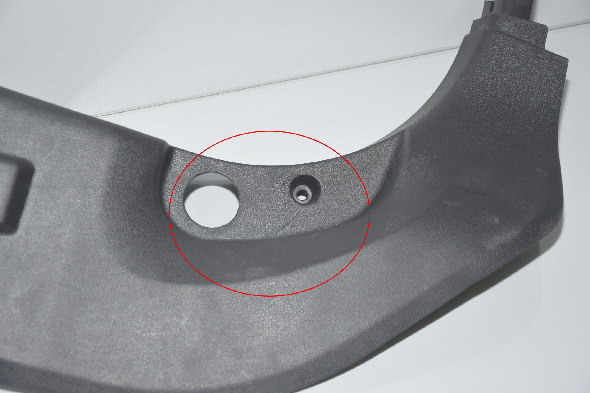 Front Right Interior Step Trim – OEM 7398020 · BMW iX3 (G08) (2020 - -) Electric (286 HP) 2022 – 2