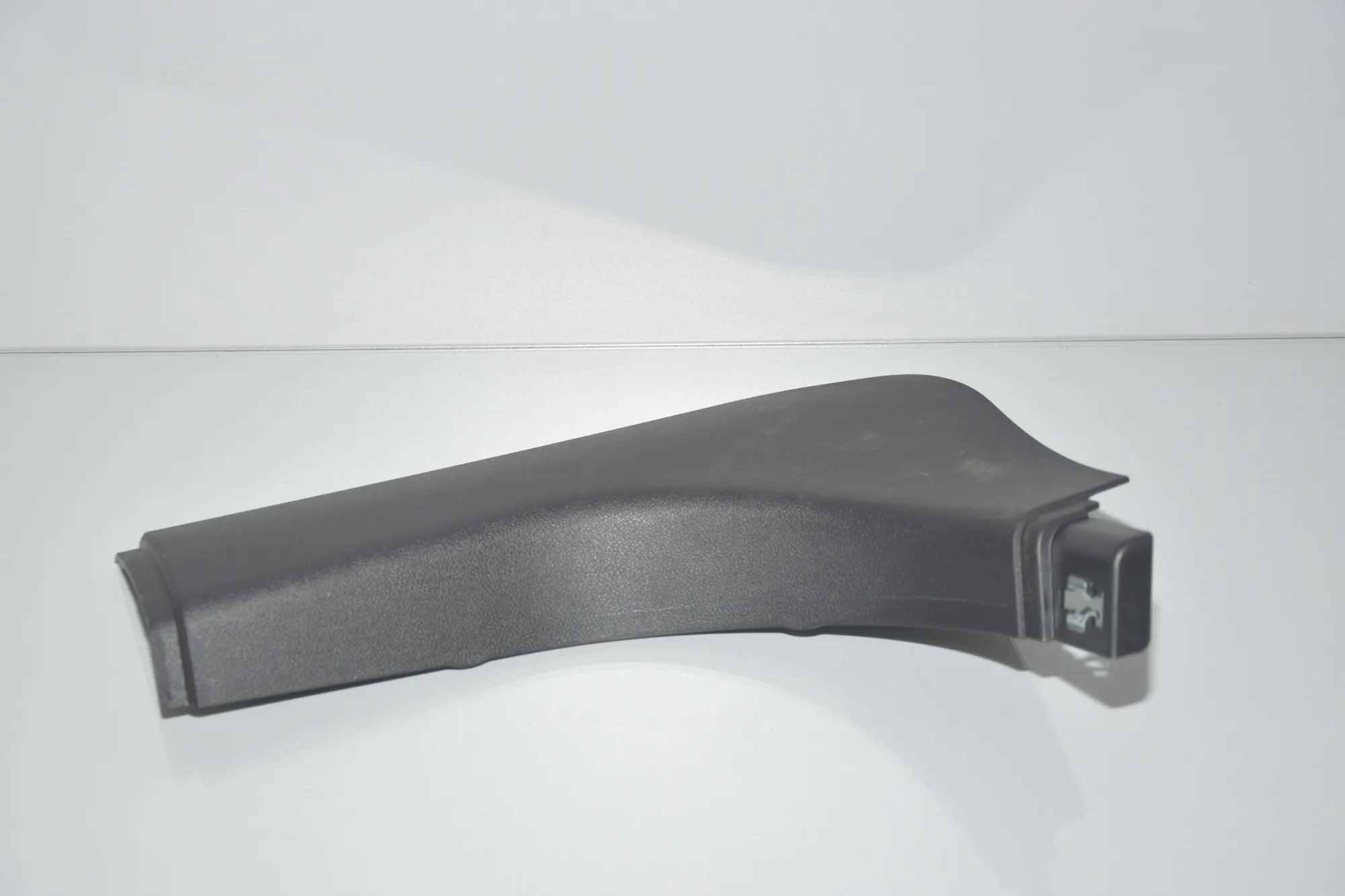 Front Left Interior Step Trim – OEM 7398019 · BMW iX3 (G08) (2020 - -) Electric (286 HP) 2022 – 2