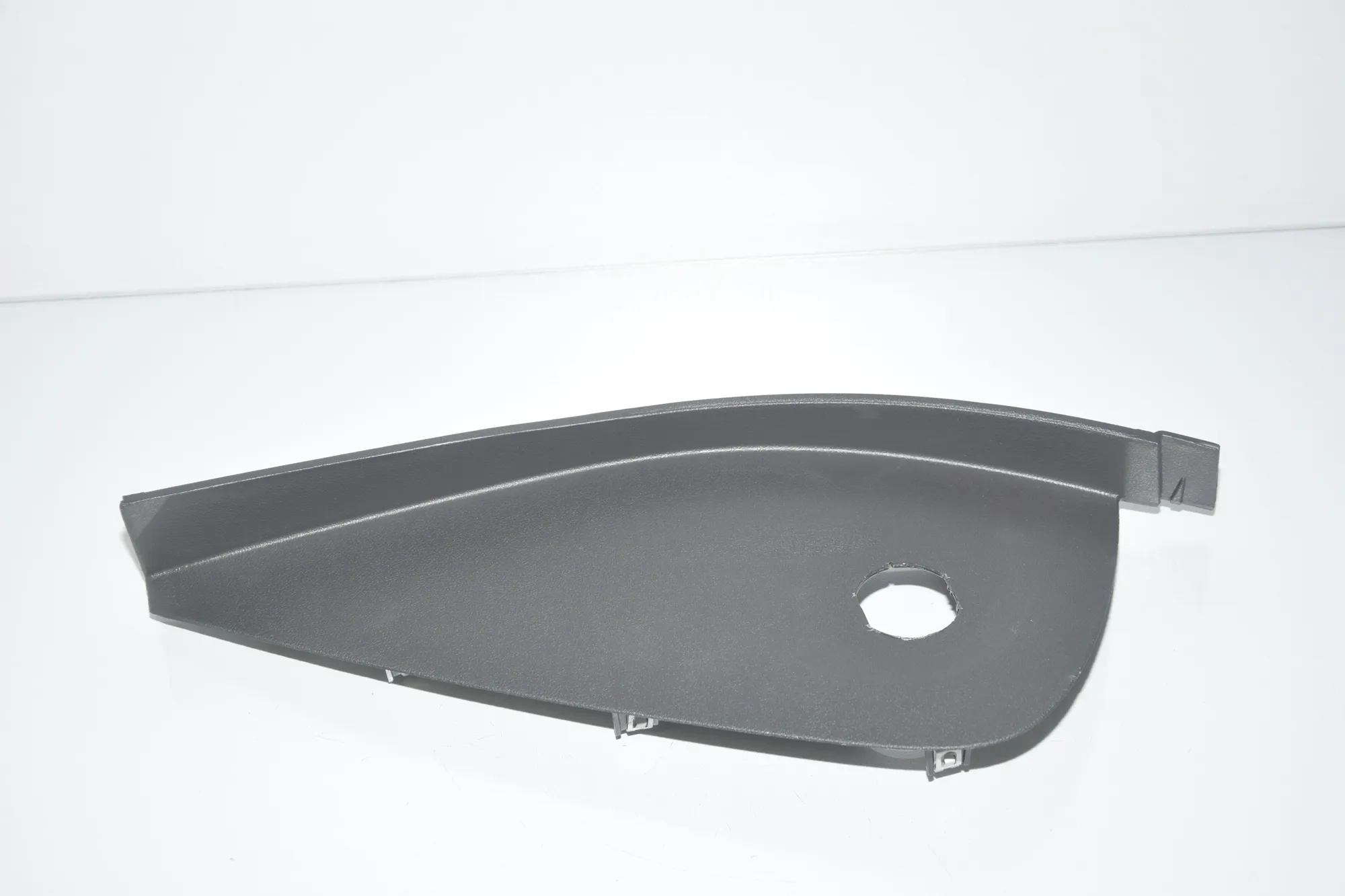Dashboard Side Trim – OEM 9363473 · BMW iX3 (G08) (2020 - -) Electric (286 HP) 2022 – 4