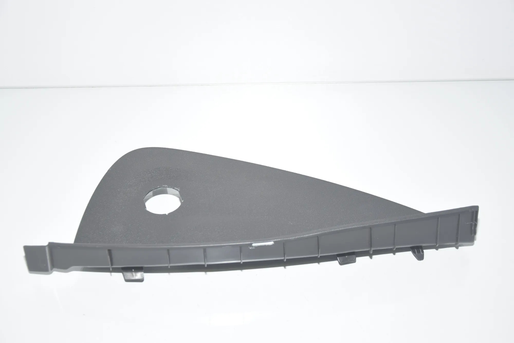 Dashboard Side Trim – OEM 9363473 · BMW iX3 (G08) (2020 - -) Electric (286 HP) 2022