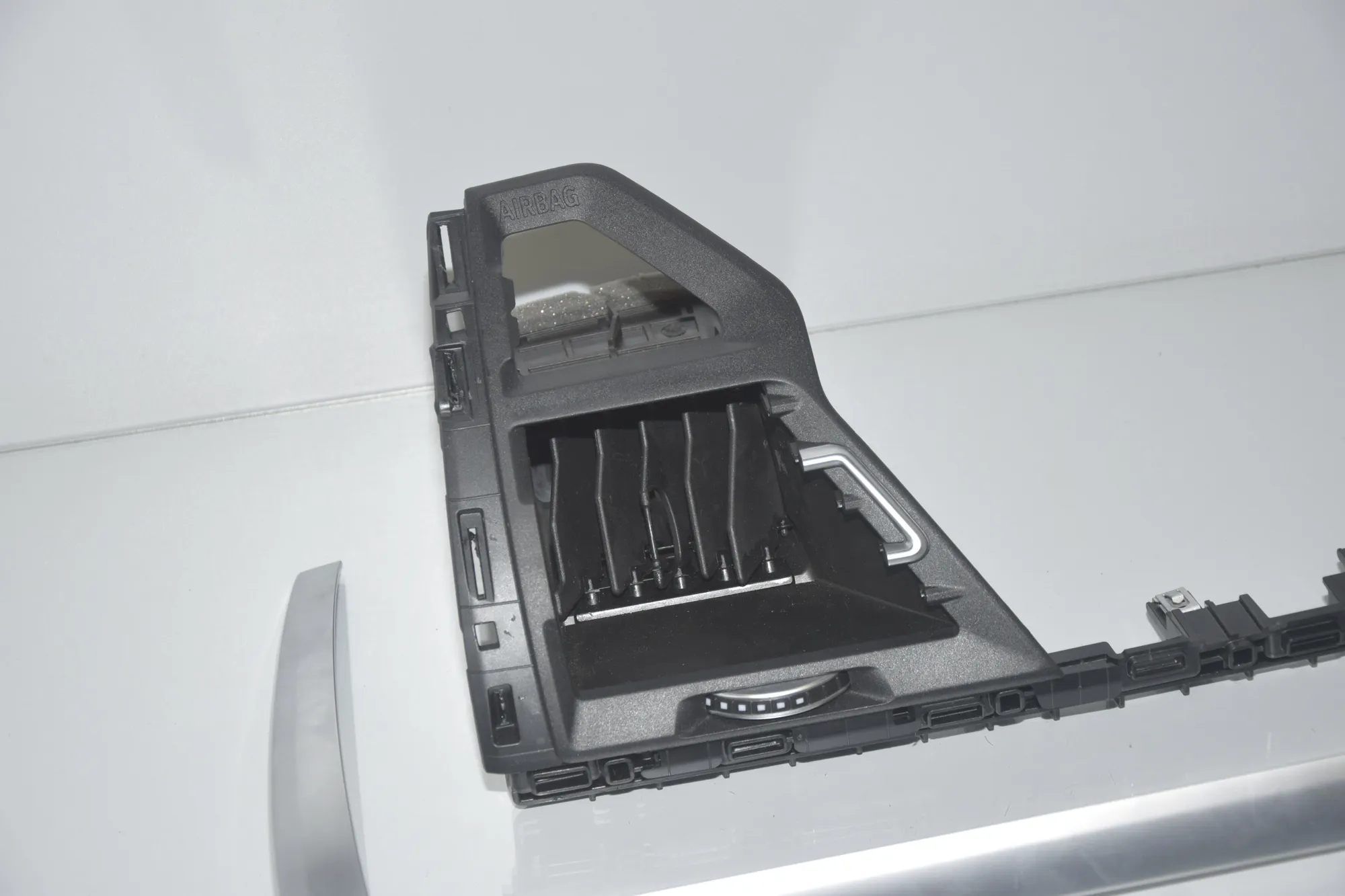Dashboard Trim – OEM 3021194 · BMW iX3 (G08) (2020 - -) Electric (286 HP) 2022 – 7