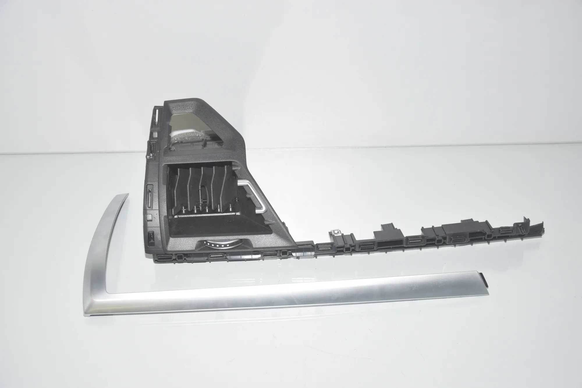 Dashboard Trim – OEM 3021194 · BMW iX3 (G08) (2020 - -) Electric (286 HP) 2022