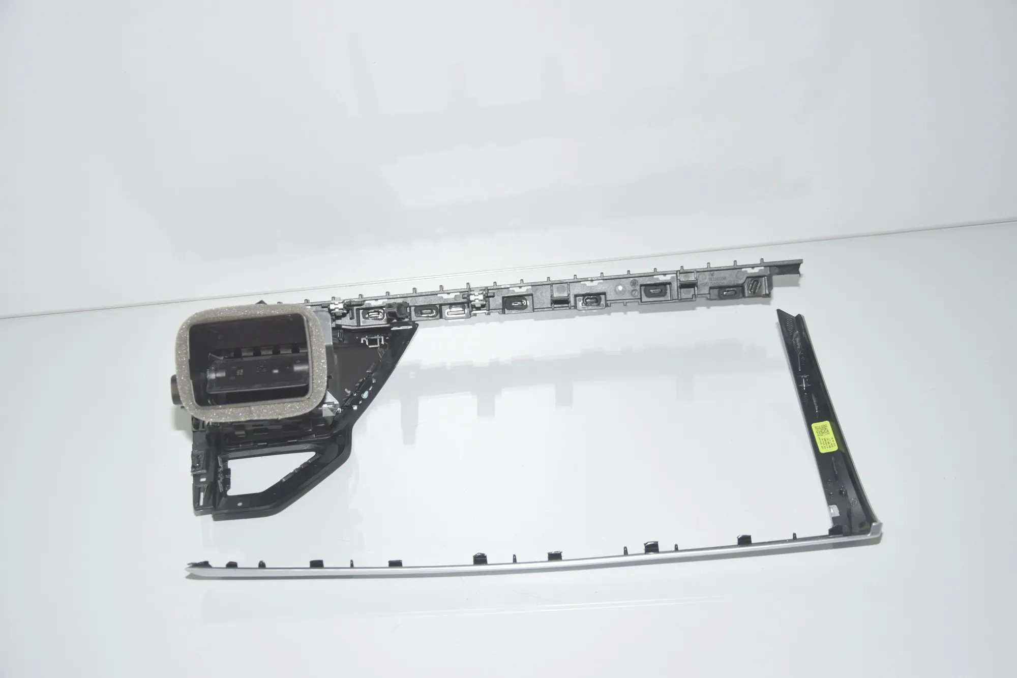 Dashboard Trim – OEM 3021194 · BMW iX3 (G08) (2020 - -) Electric (286 HP) 2022 – 5