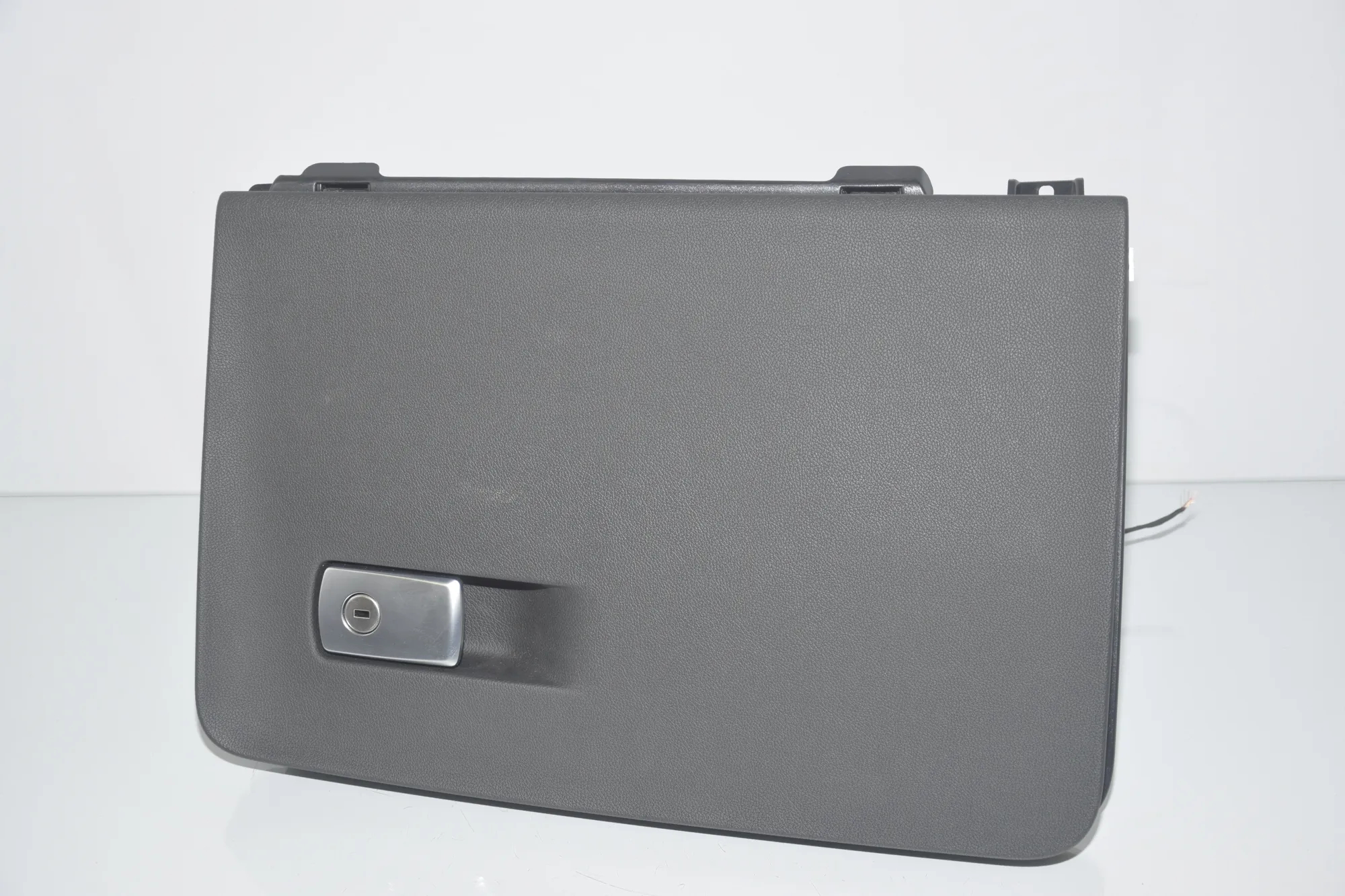 Glove Compartment – OEM 9363452 · BMW iX3 (G08) (2020 - -) Electric (286 HP) 2022