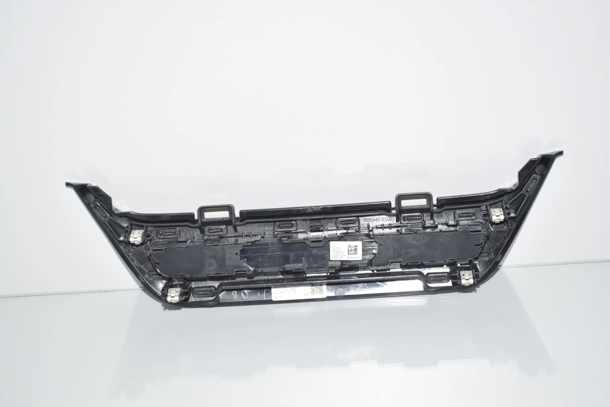 Music Radio CD Player Head Unit – OEM 5A47C37 · BMW iX3 (G08) (2020 - -) Electric (286 HP) 2022 – 6