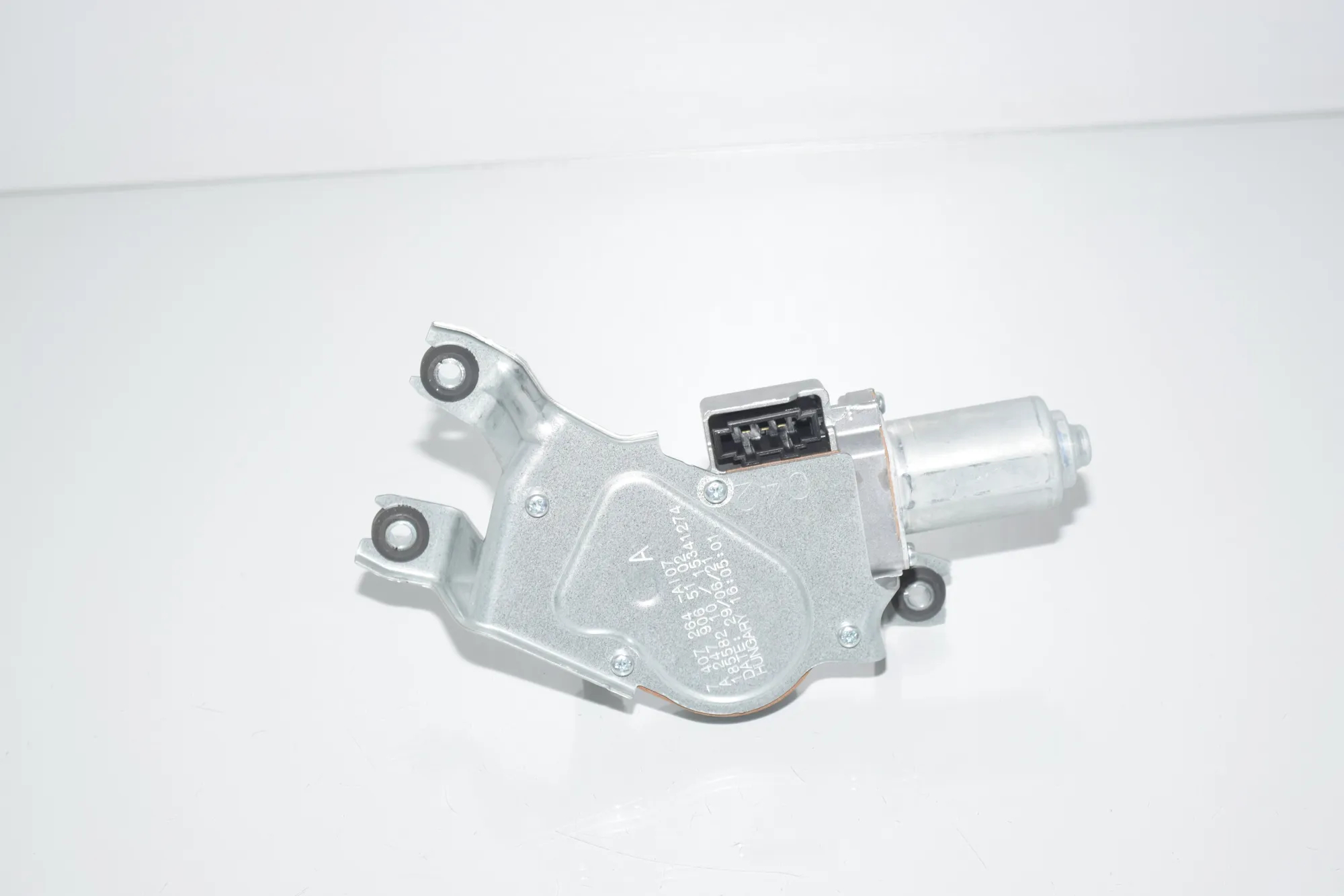 Tailgate Window Wiper Motor – OEM 7407264 · BMW iX3 (G08) (2020 - -) Electric (286 HP) 2022 – 3