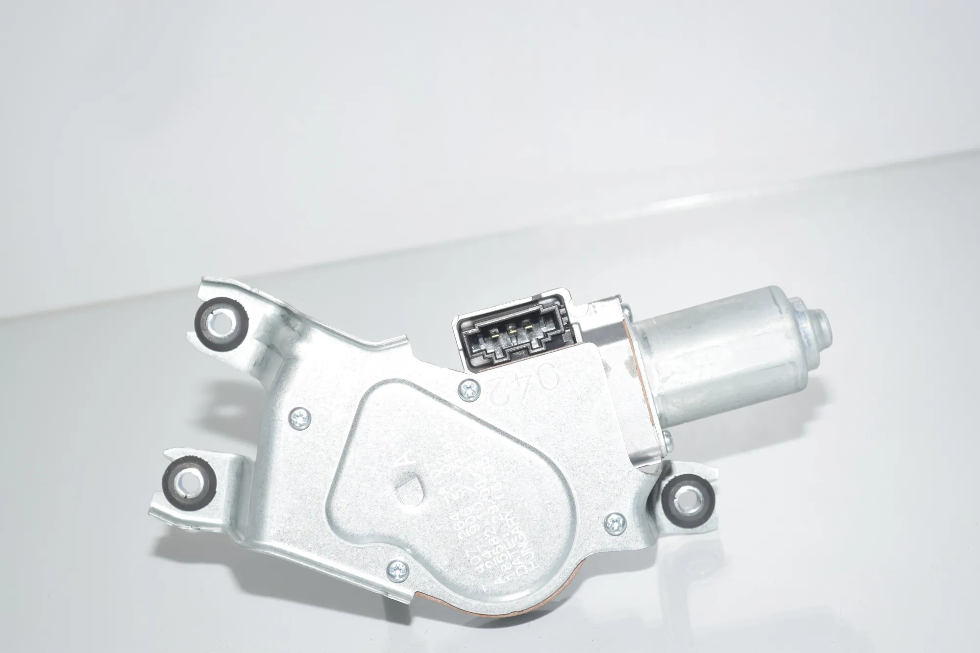 Tailgate Window Wiper Motor – OEM 7407264 · BMW iX3 (G08) (2020 - -) Electric (286 HP) 2022 – 4