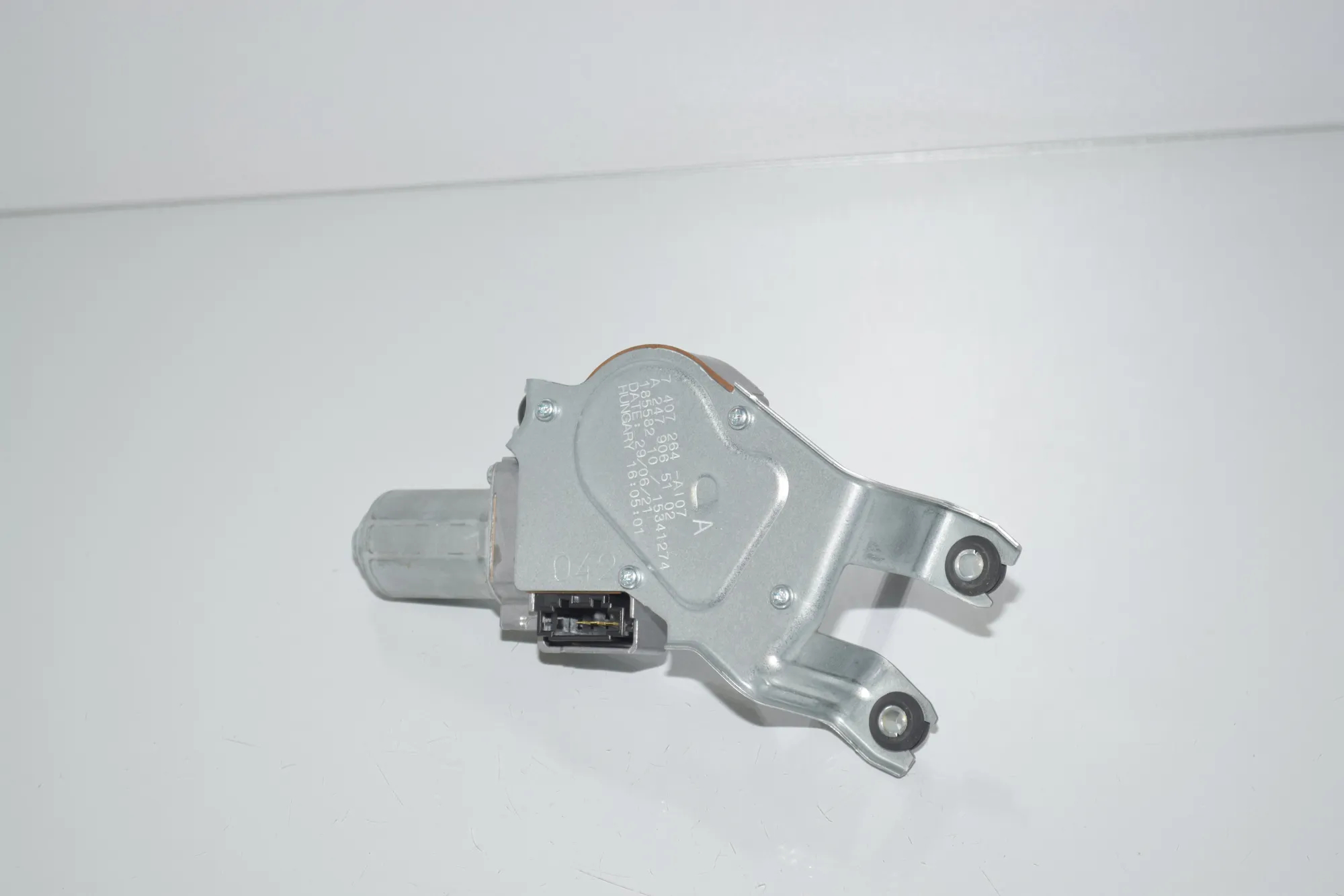 Tailgate Window Wiper Motor – OEM 7407264 · BMW iX3 (G08) (2020 - -) Electric (286 HP) 2022 – 5