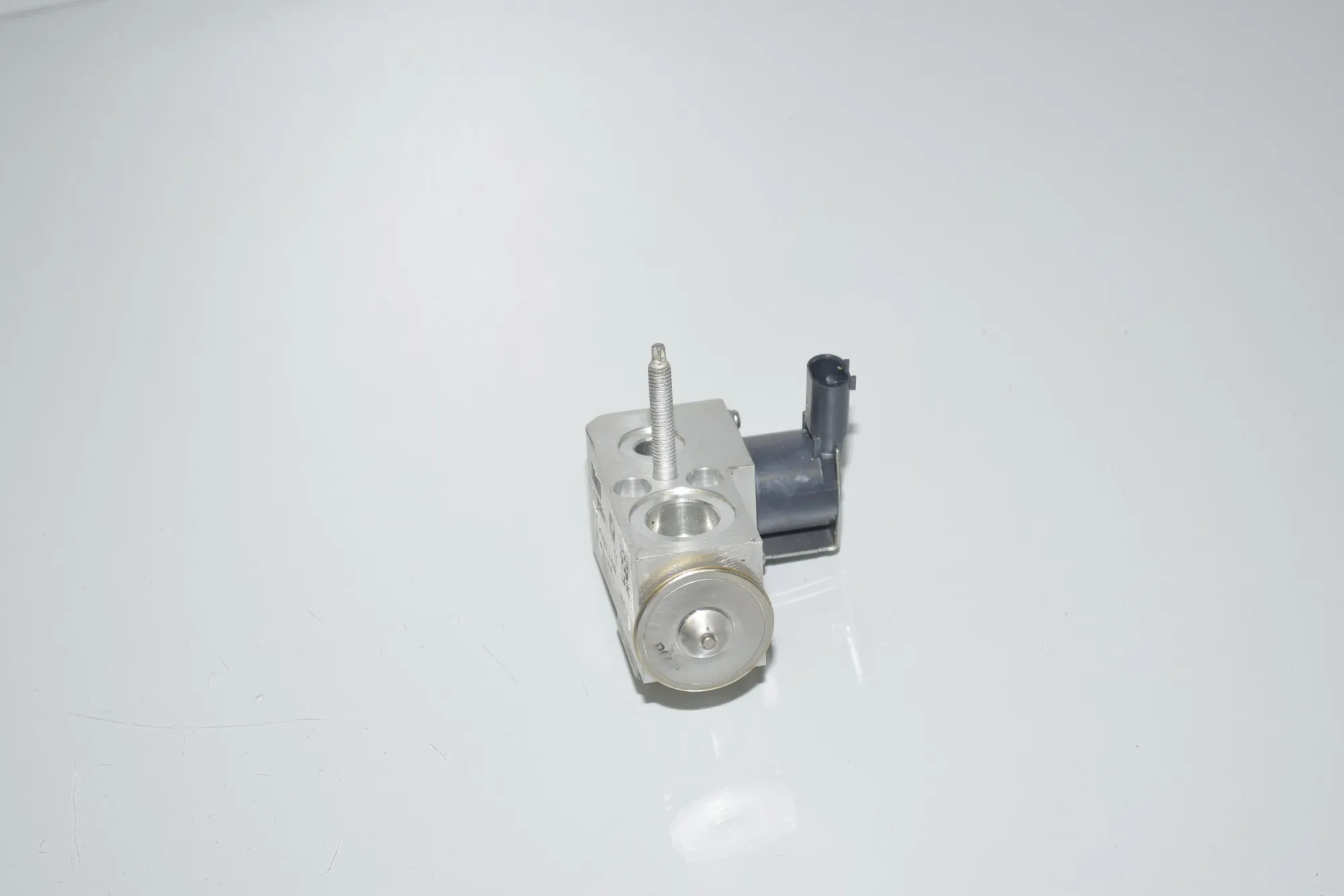 A/C Expansion Tank – OEM T47460C · BMW iX3 (G08) (2020 - -) Electric (286 HP) 2022