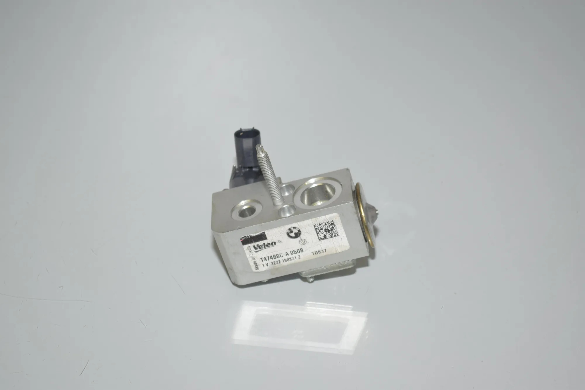 A/C Expansion Tank – OEM T47460C · BMW iX3 (G08) (2020 - -) Electric (286 HP) 2022 – 2